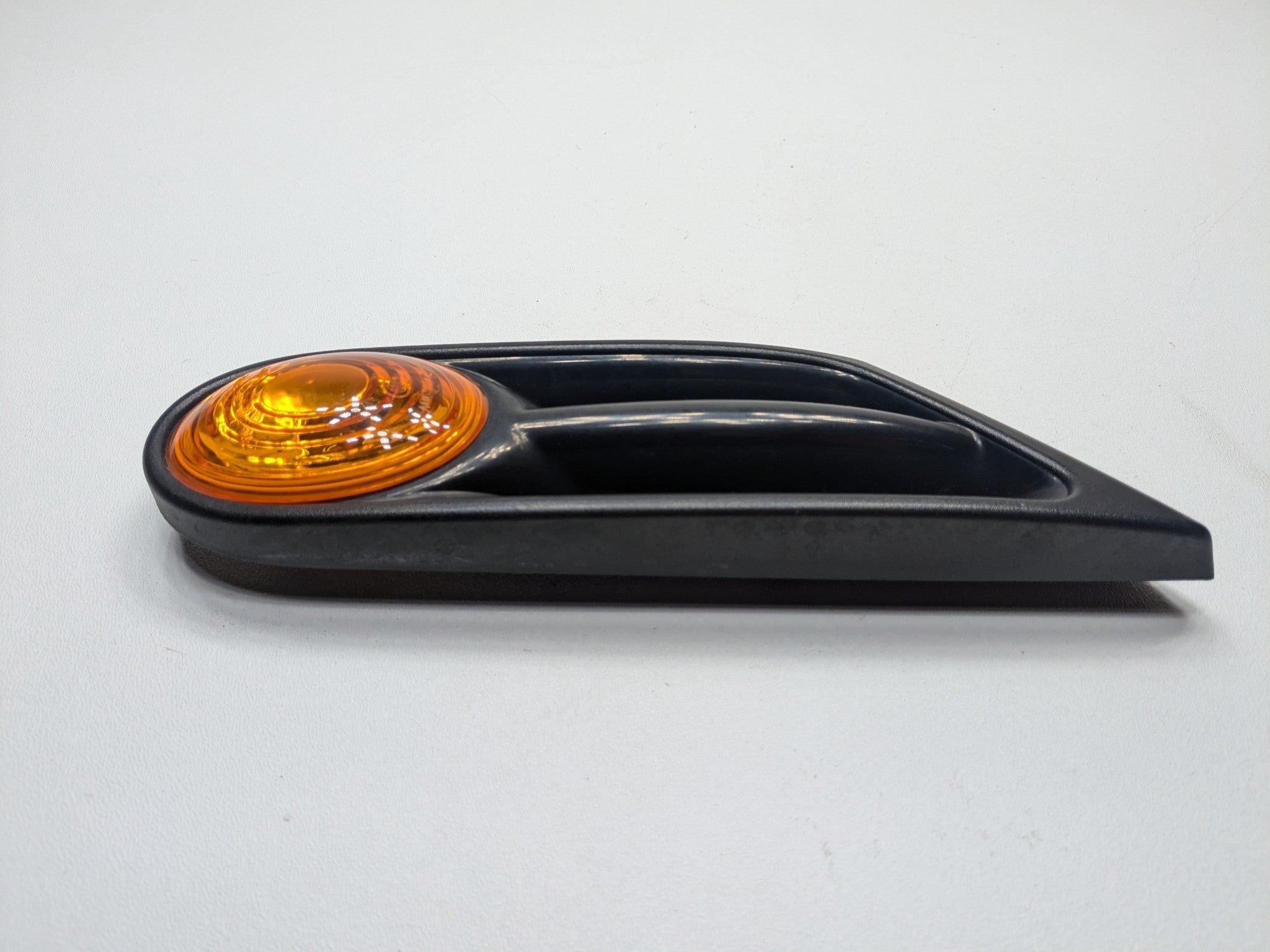 2010 - 2013 OEM MINI COOPER FRONT RIGHT PASSENGER SIDE PARKING TURN SIGNAL LIGHT