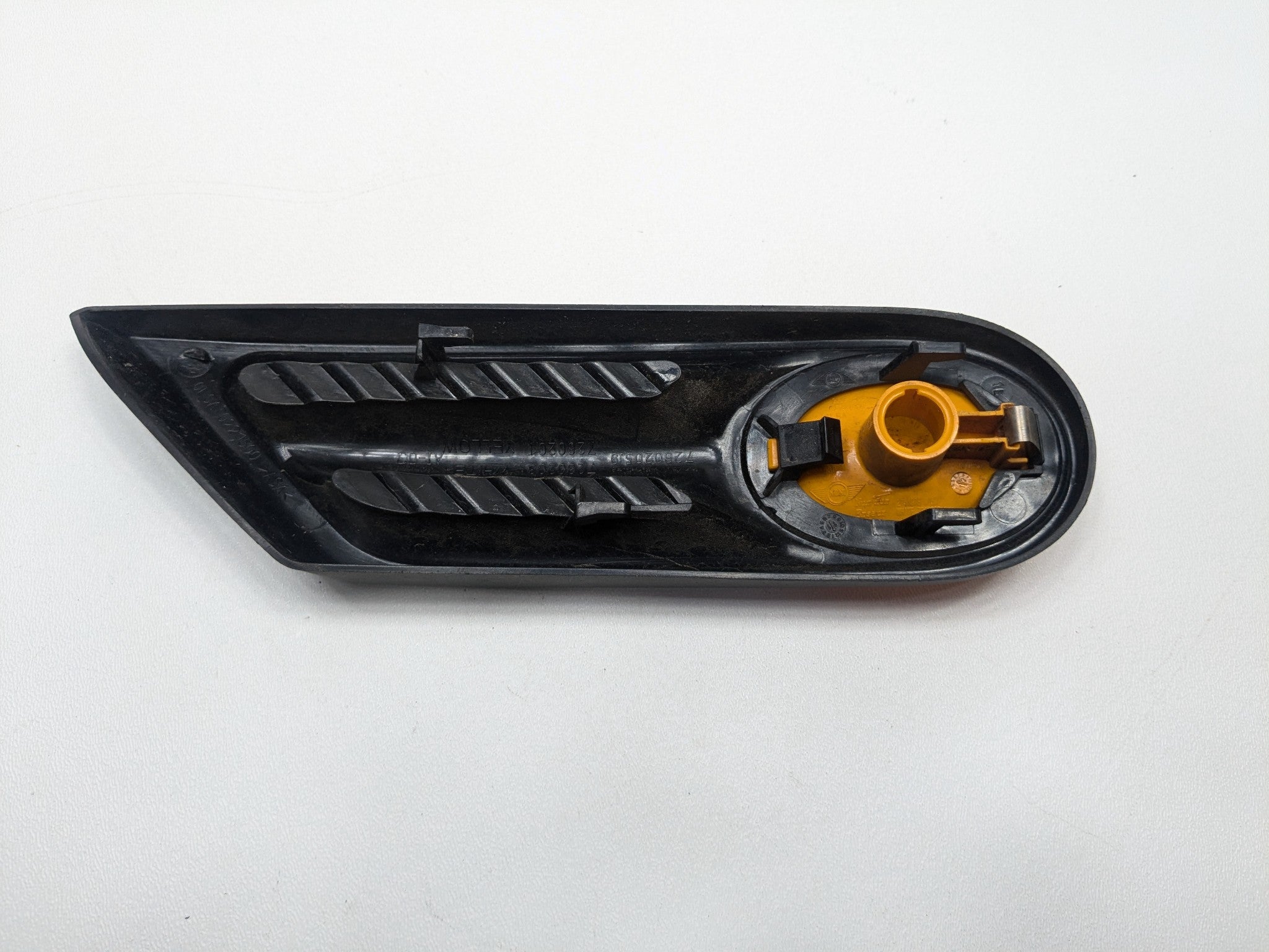 2010 - 2013 OEM MINI COOPER FRONT LEFT DRIVER SIDE PARKING TURN SIGNAL LIGHT