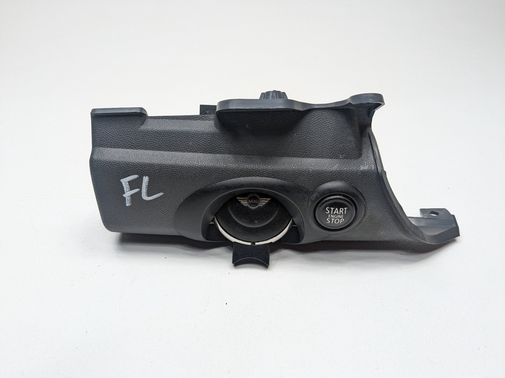 10 - 13 OEM MINI COOPER IGNITION KEY DASH MOUNTED ENGINE START STOP BUTTON UNIT