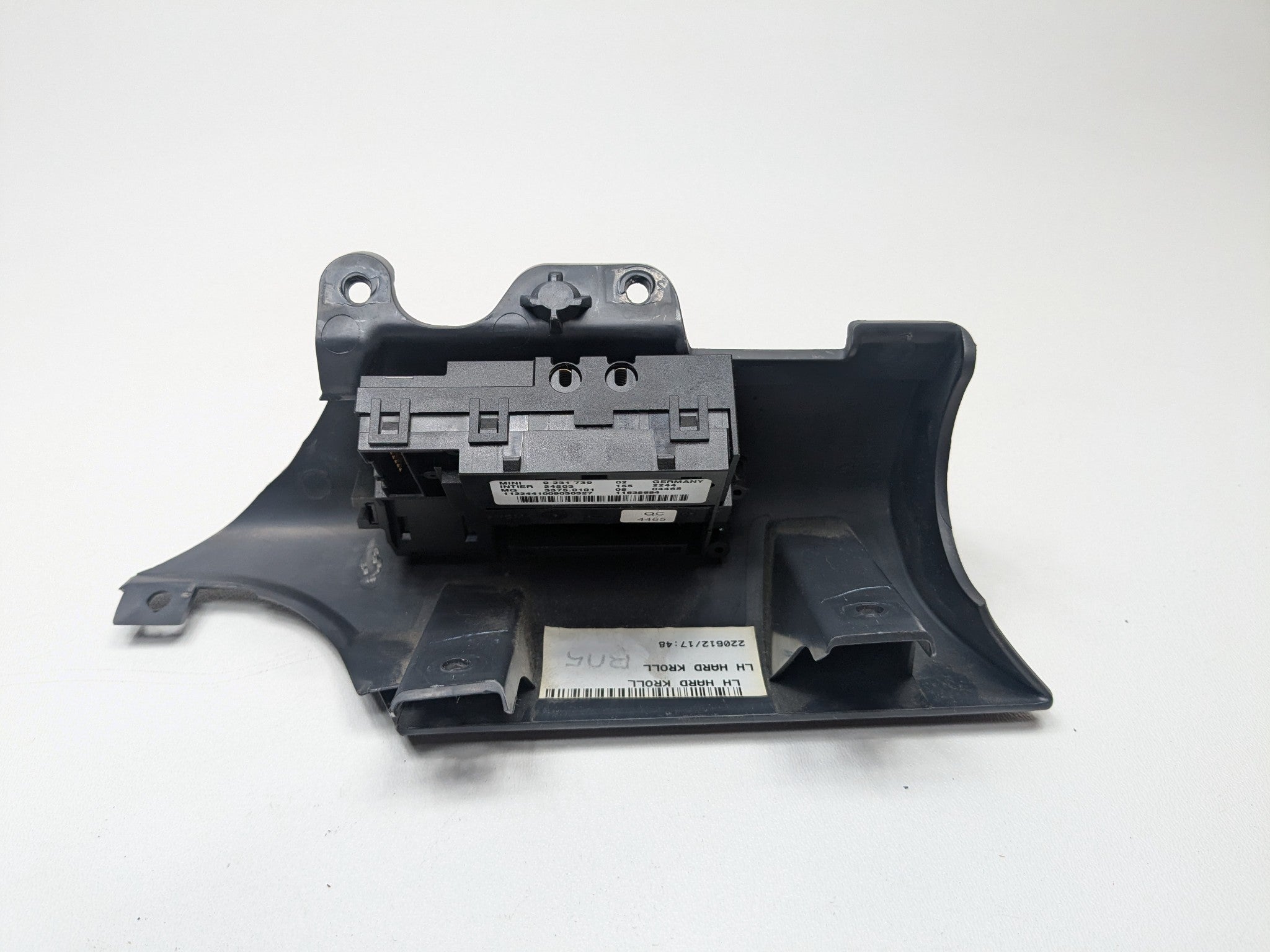 10 - 13 OEM MINI COOPER IGNITION KEY DASH MOUNTED ENGINE START STOP BUTTON UNIT