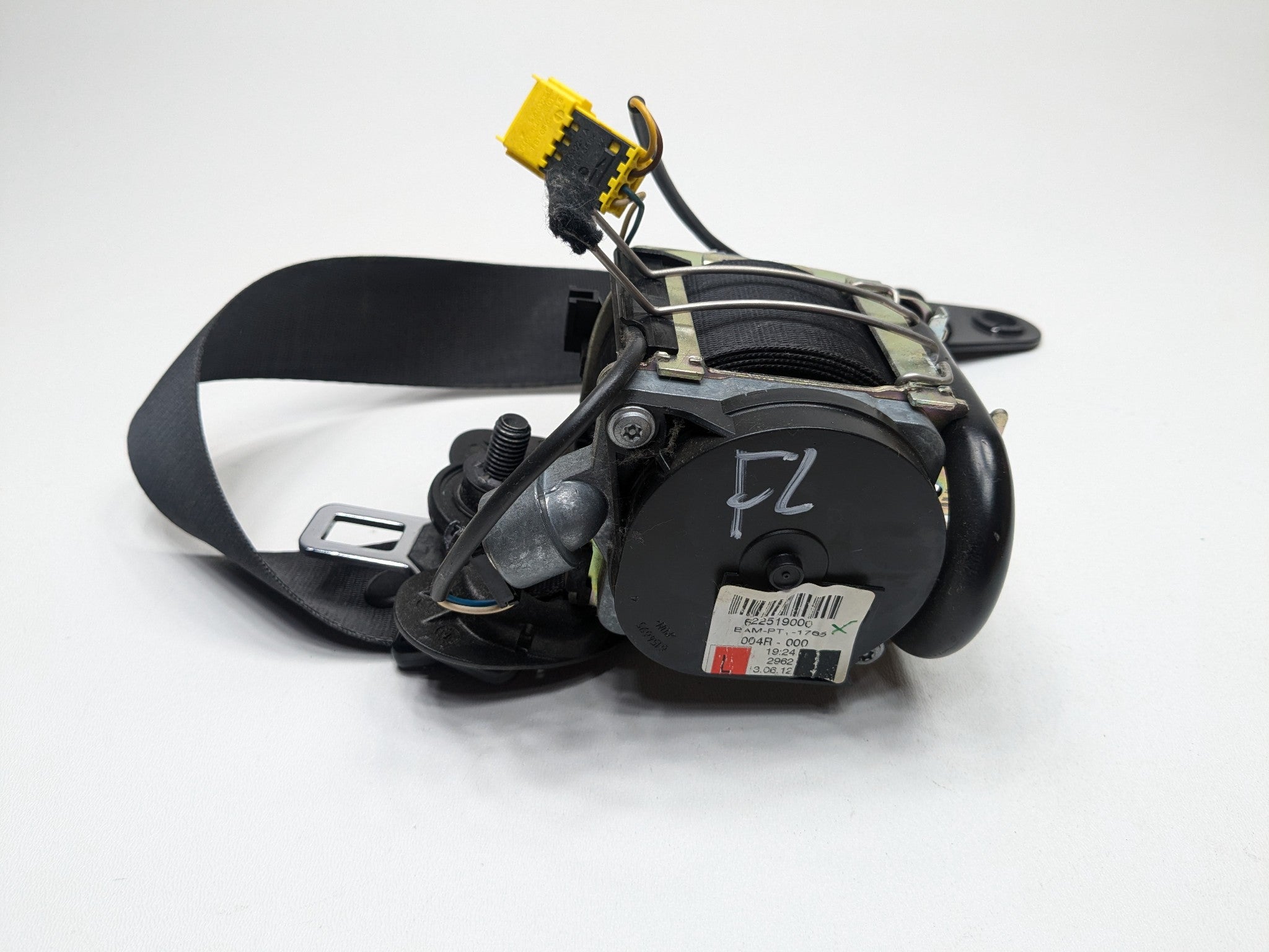 2010 - 2013 OEM MINI COOPER FRONT LEFT DRIVER SIDE SEAT BELT RETRACTOR