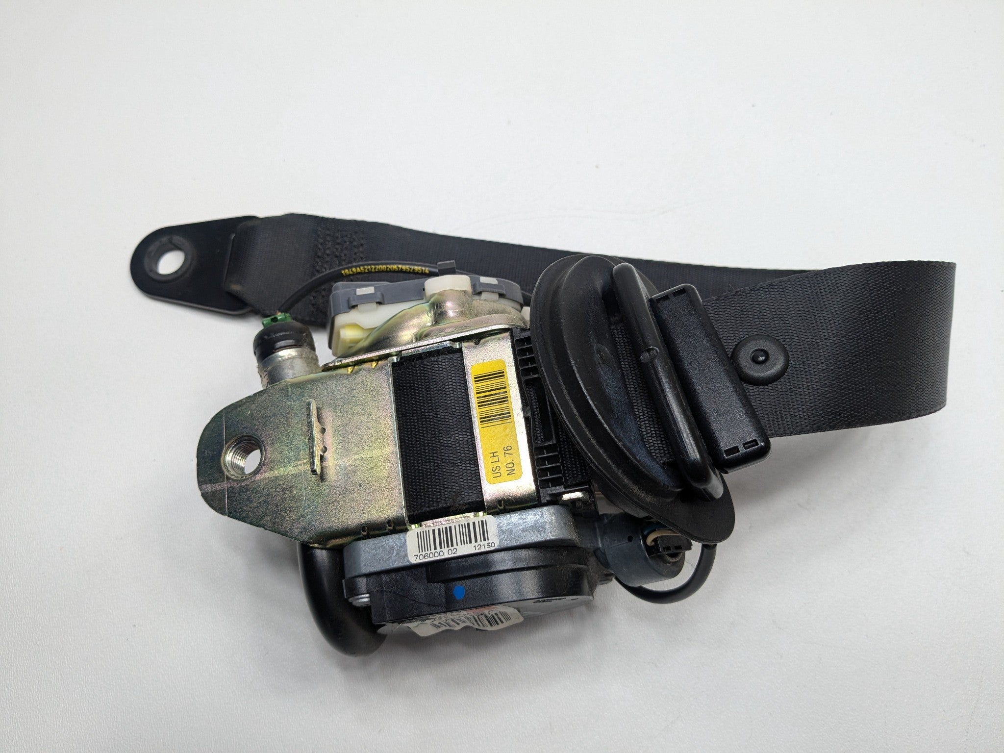 2010 - 2013 OEM MINI COOPER FRONT LEFT DRIVER SIDE SEAT BELT RETRACTOR