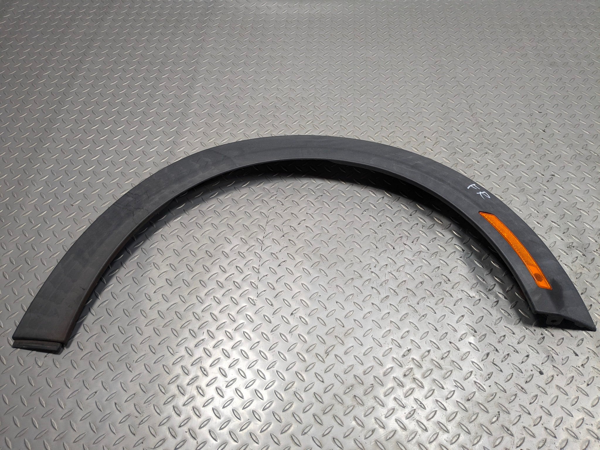 2010 - 2013 OEM MINI COOPER FRONT RIGHT SIDE FENDER FLARE BODY MOLDING TRIM