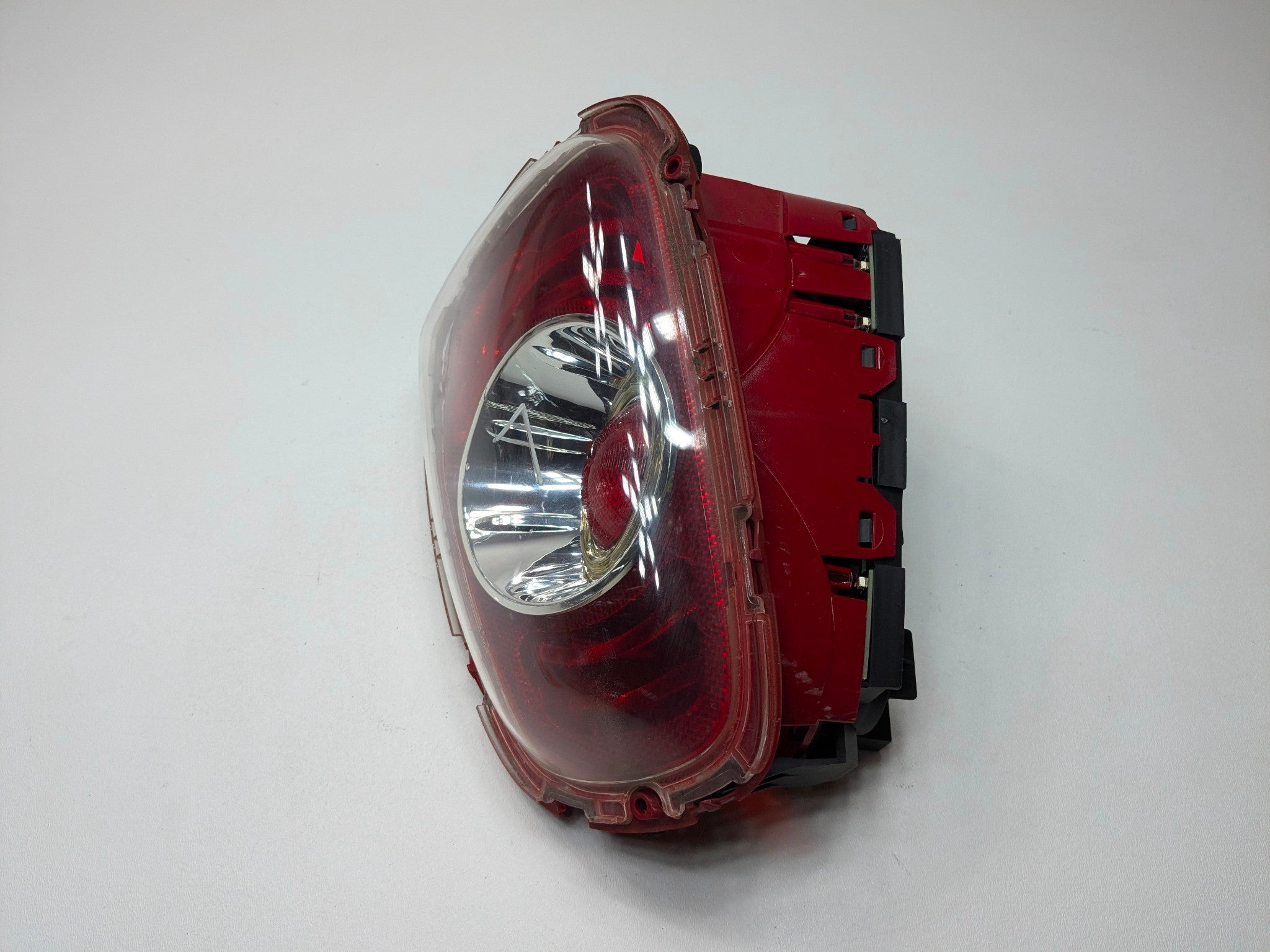 2010 - 2013 OEM MINI COOPER REAR LEFT DRIVER SIDE TAIL LIGHT ASSEMBLY