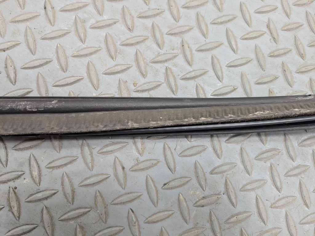 2010 - 2013 OEM MINI COOPER REAR TRUNK DOOR SEAL WEATHER STRIPING RUBBER