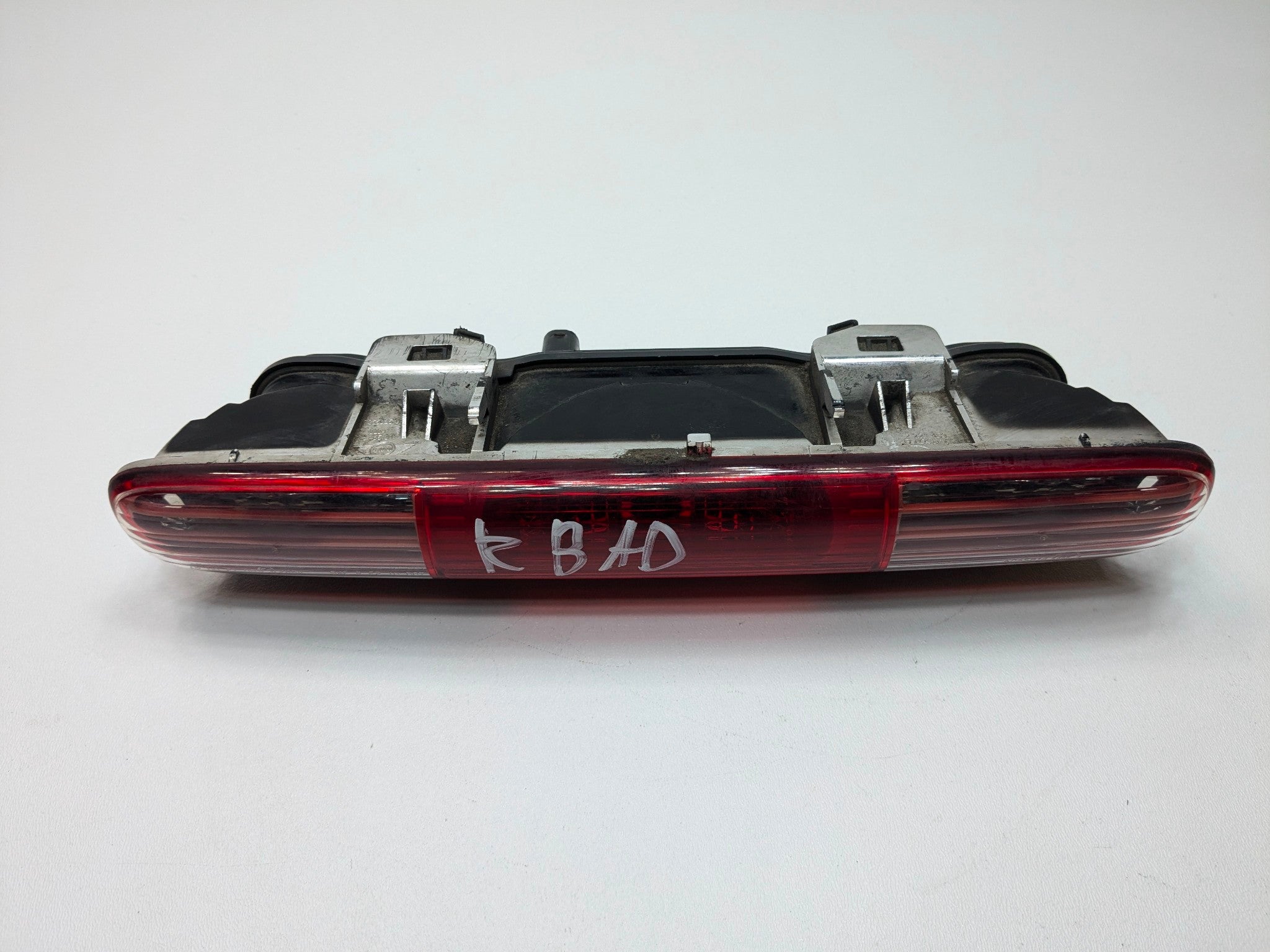 2010 - 2013 OEM MINI COOPER REAR TAILGATE 3RD BRAKE AVOIDANCE LIGHT ASSEMBLY
