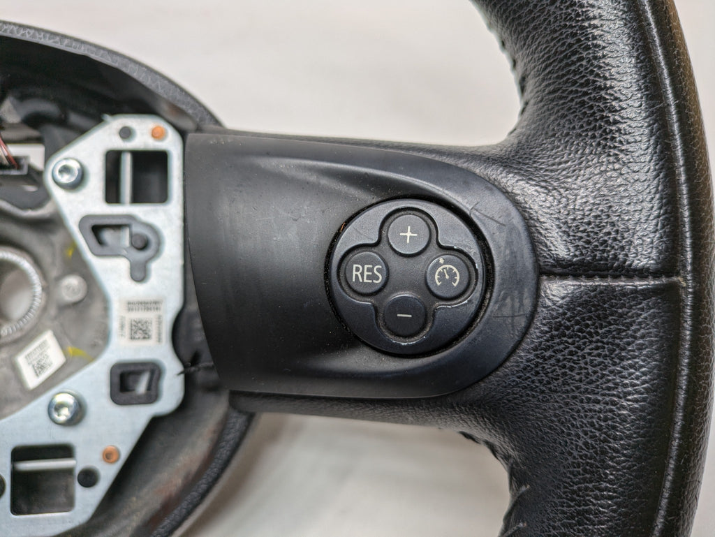 10 - 13 OEM MINI COOPER STEERING WHEEL WITH CONTROL SWITCH BUTTON ASSEMBLY BLACK