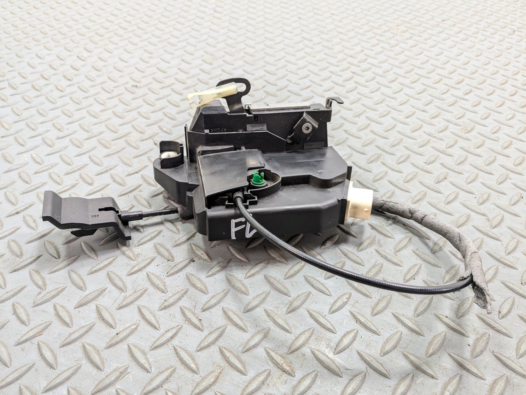 2010 - 2013 OEM MINI COOPER FRONT LEFT DRIVER SIDE DOOR LATCH LOCK ACTUATOR