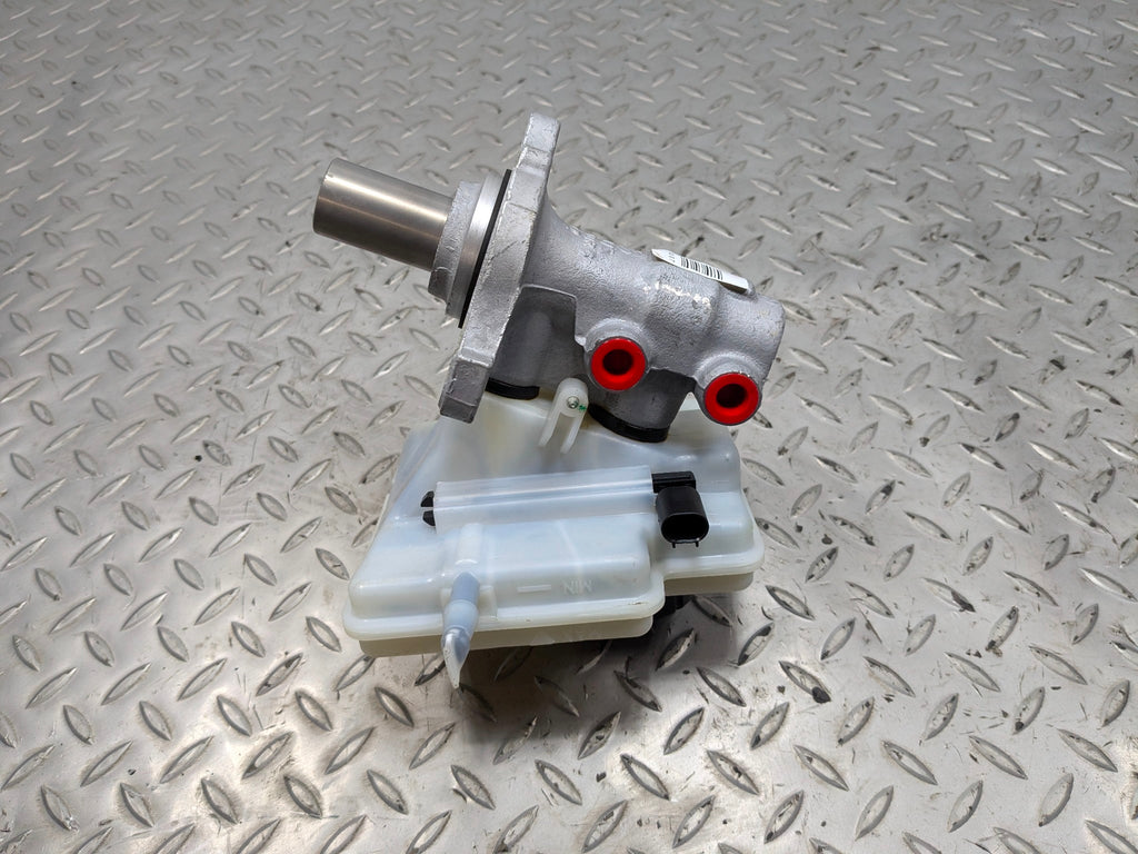 2010 - 2013 OEM MINI COOPER BRAKE MASTER CYLINDER WITH RESERVOIR ASSEMBLY