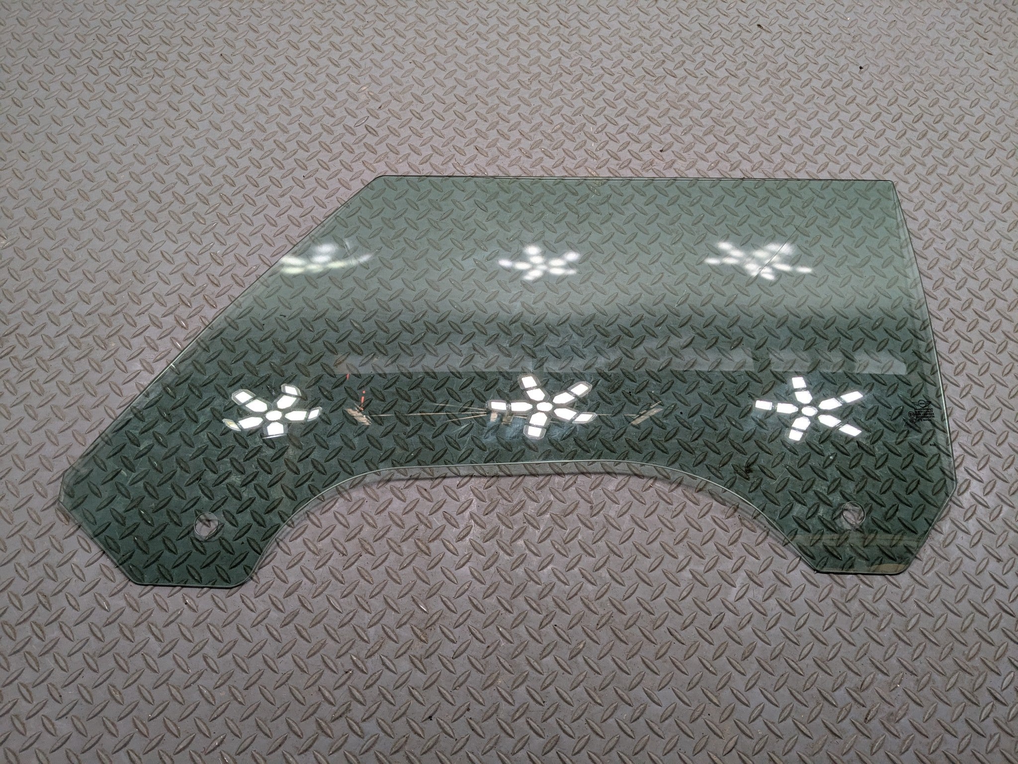 2010 - 2013 OEM MINI COOPER FRONT LEFT DRIVER SIDE DOOR WINDOW GLASS