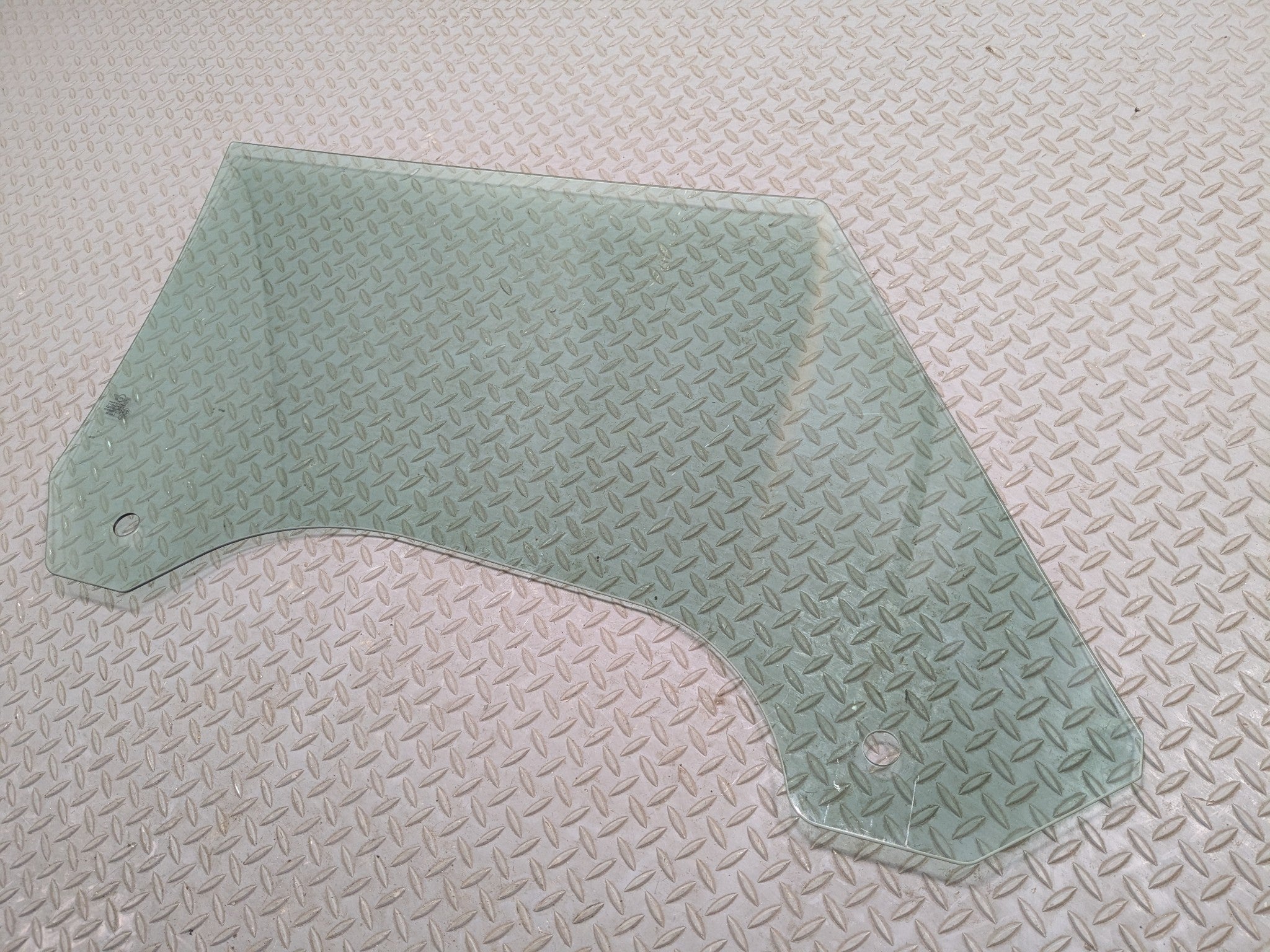 2010 - 2013 OEM MINI COOPER FRONT LEFT DRIVER SIDE DOOR WINDOW GLASS