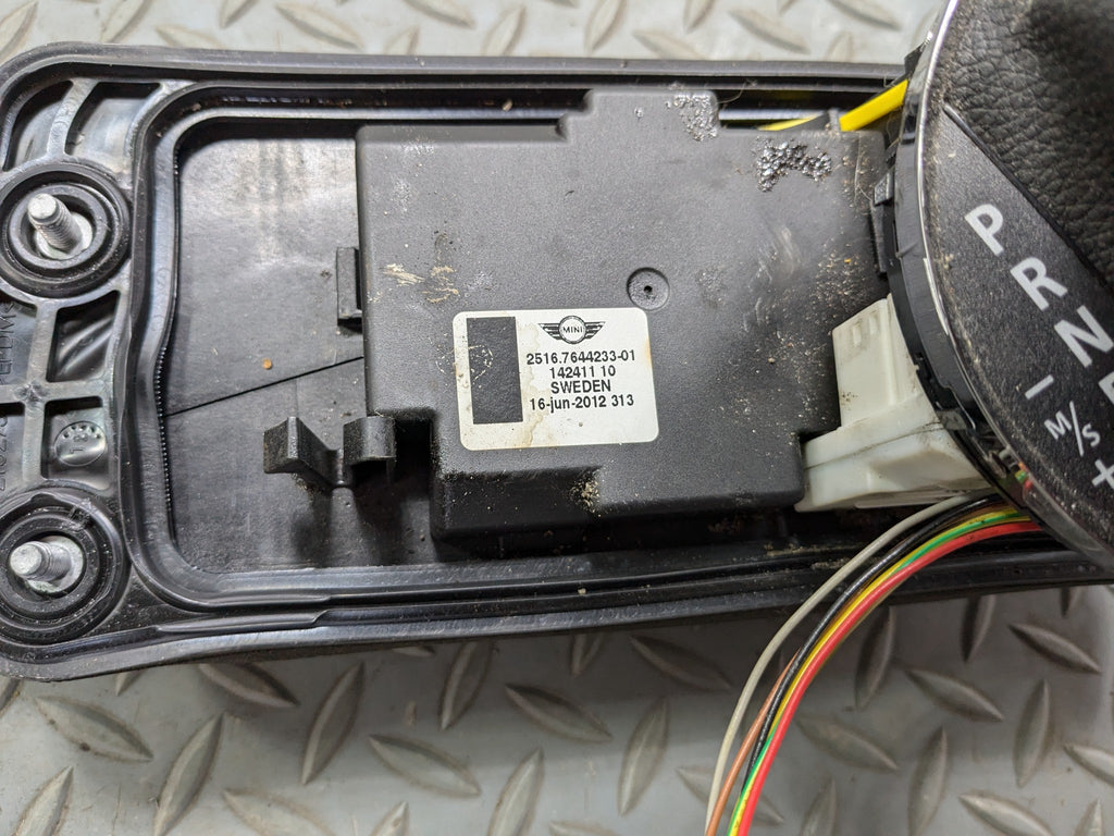 2010 - 2013 OEM MINI COOPER AUTOMATIC TRANSMISSION SHIFTER SELECTOR LEVER