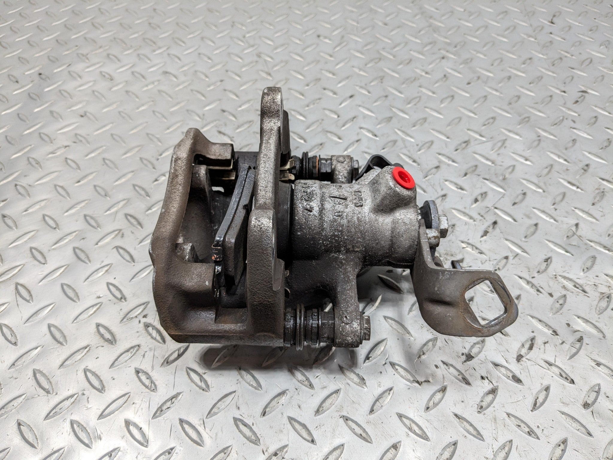 10 - 13 OEM MINI COOPER REAR RIGHT PASSENGER SIDE BASE BRAKE CALIPER ASSEMBLY