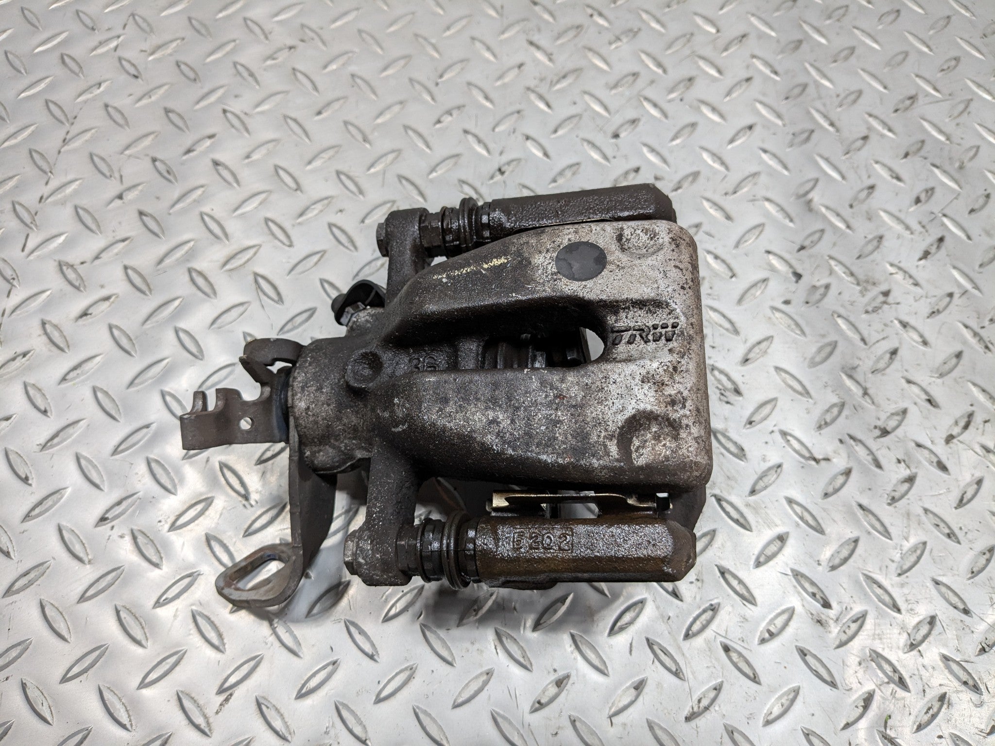 10 - 13 OEM MINI COOPER REAR RIGHT PASSENGER SIDE BASE BRAKE CALIPER ASSEMBLY