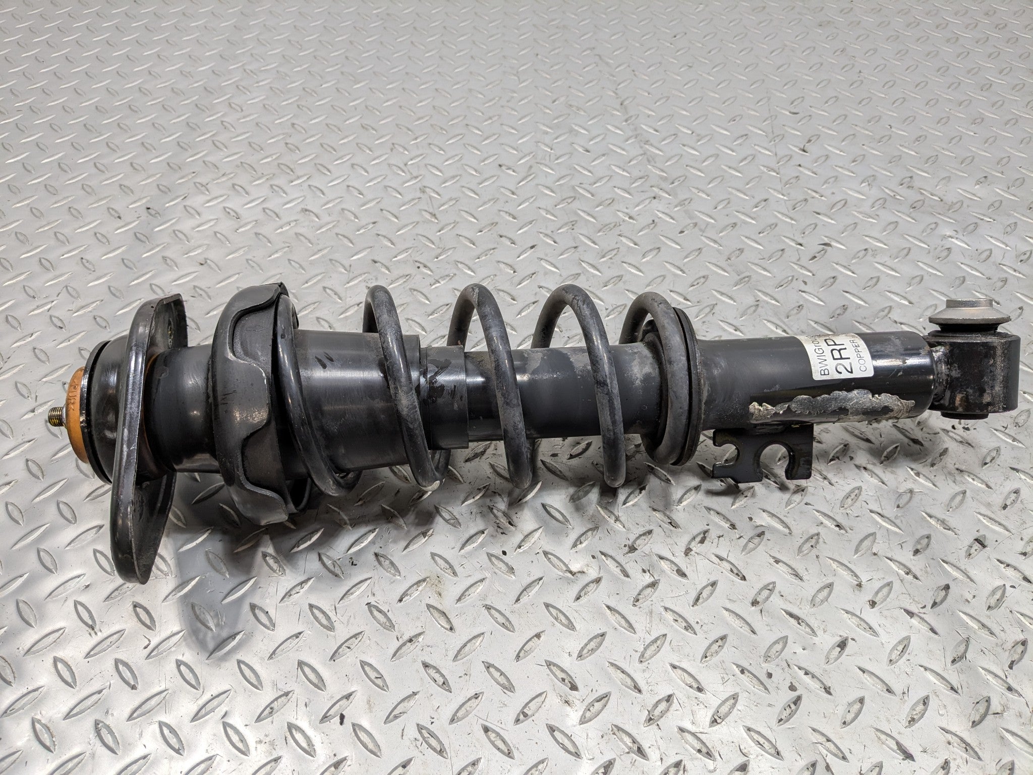 10 - 13 OEM MINI COOPER REAR RIGHT SHOCK STRUT ASSEMBLY WITHOUT SPORT SUSPENSION