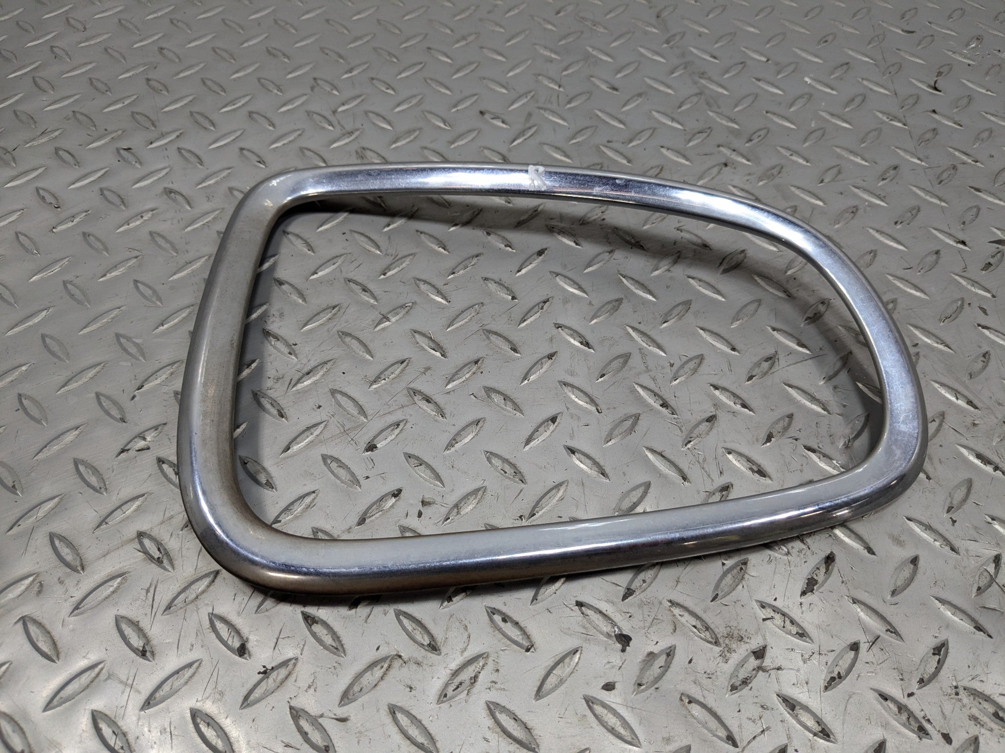 2010 - 2013 OEM MINI COOPER REAR RIGHT SIDE TAILLIGHT TRIM BEZEL PANEL CHROME