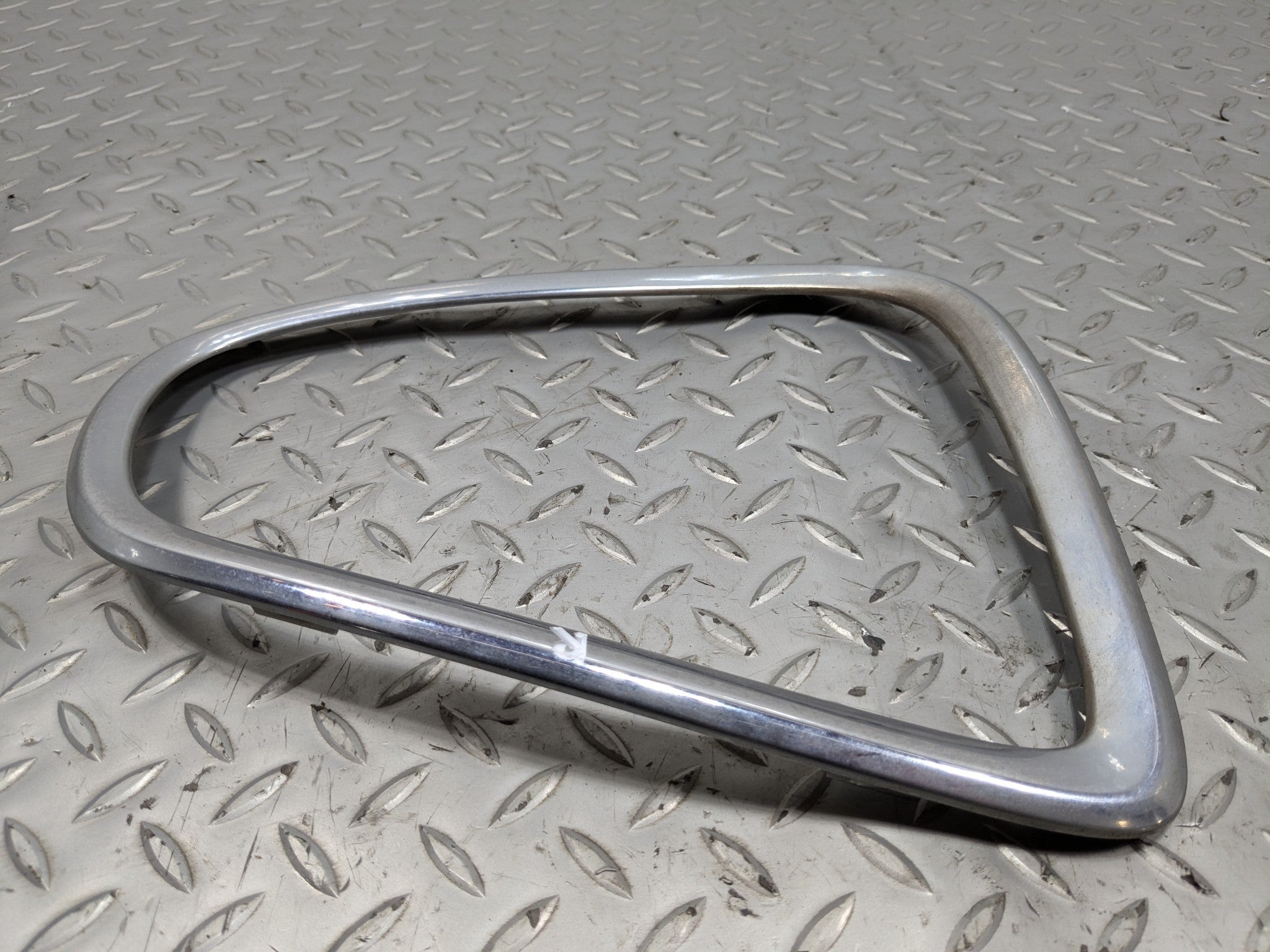 2010 - 2013 OEM MINI COOPER REAR RIGHT SIDE TAILLIGHT TRIM BEZEL PANEL CHROME