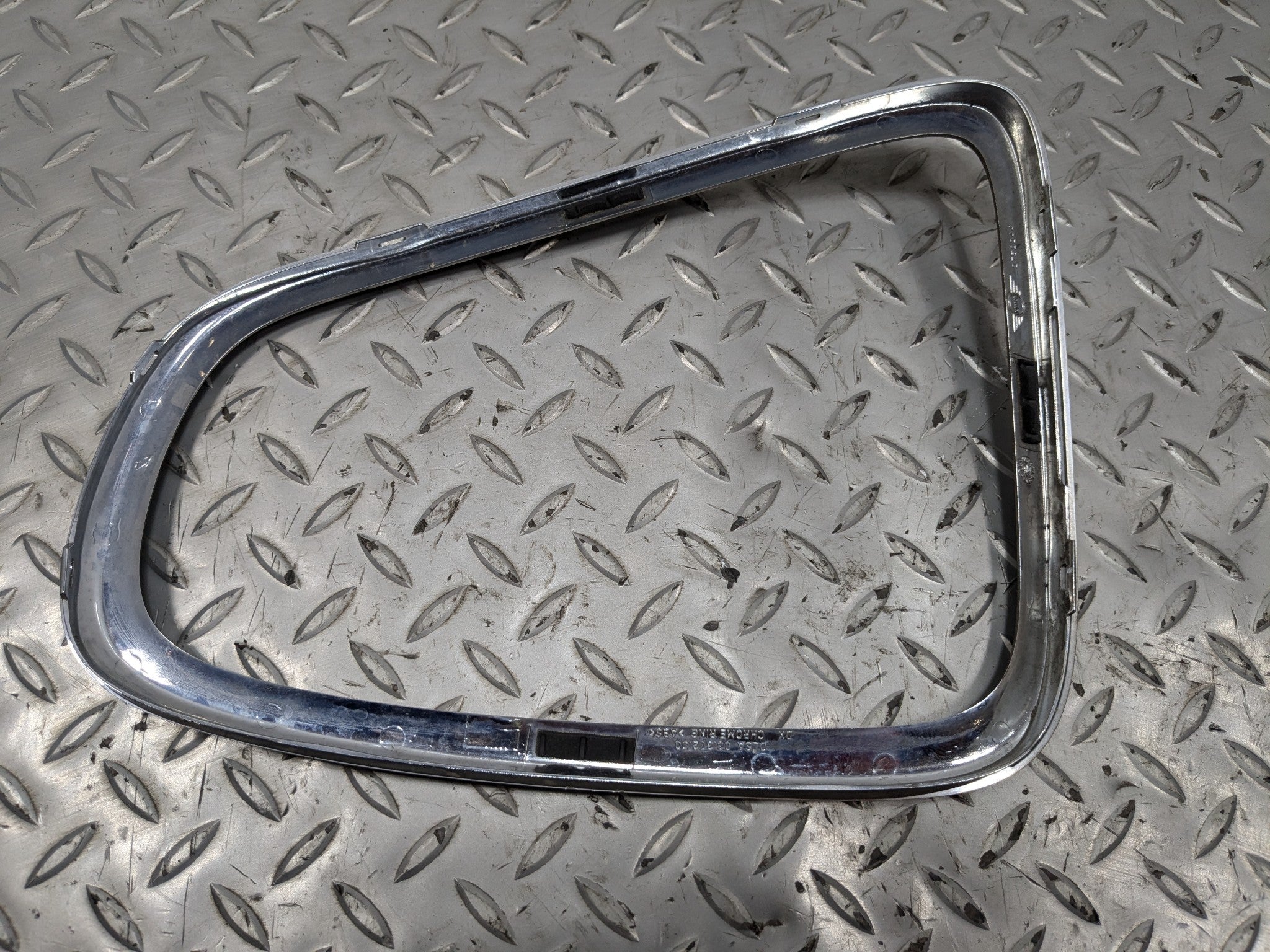 2010 - 2013 OEM MINI COOPER REAR RIGHT SIDE TAILLIGHT TRIM BEZEL PANEL CHROME