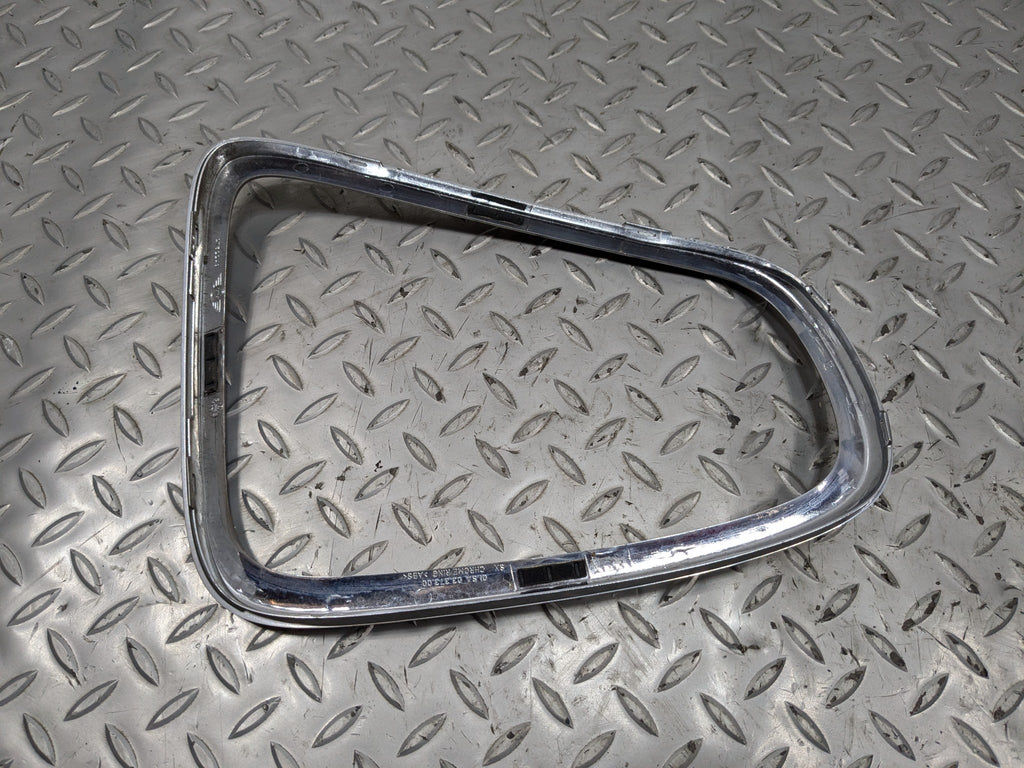 2010 - 2013 OEM MINI COOPER REAR LEFT SIDE TAILLIGHT TRIM BEZEL PANEL CHROME