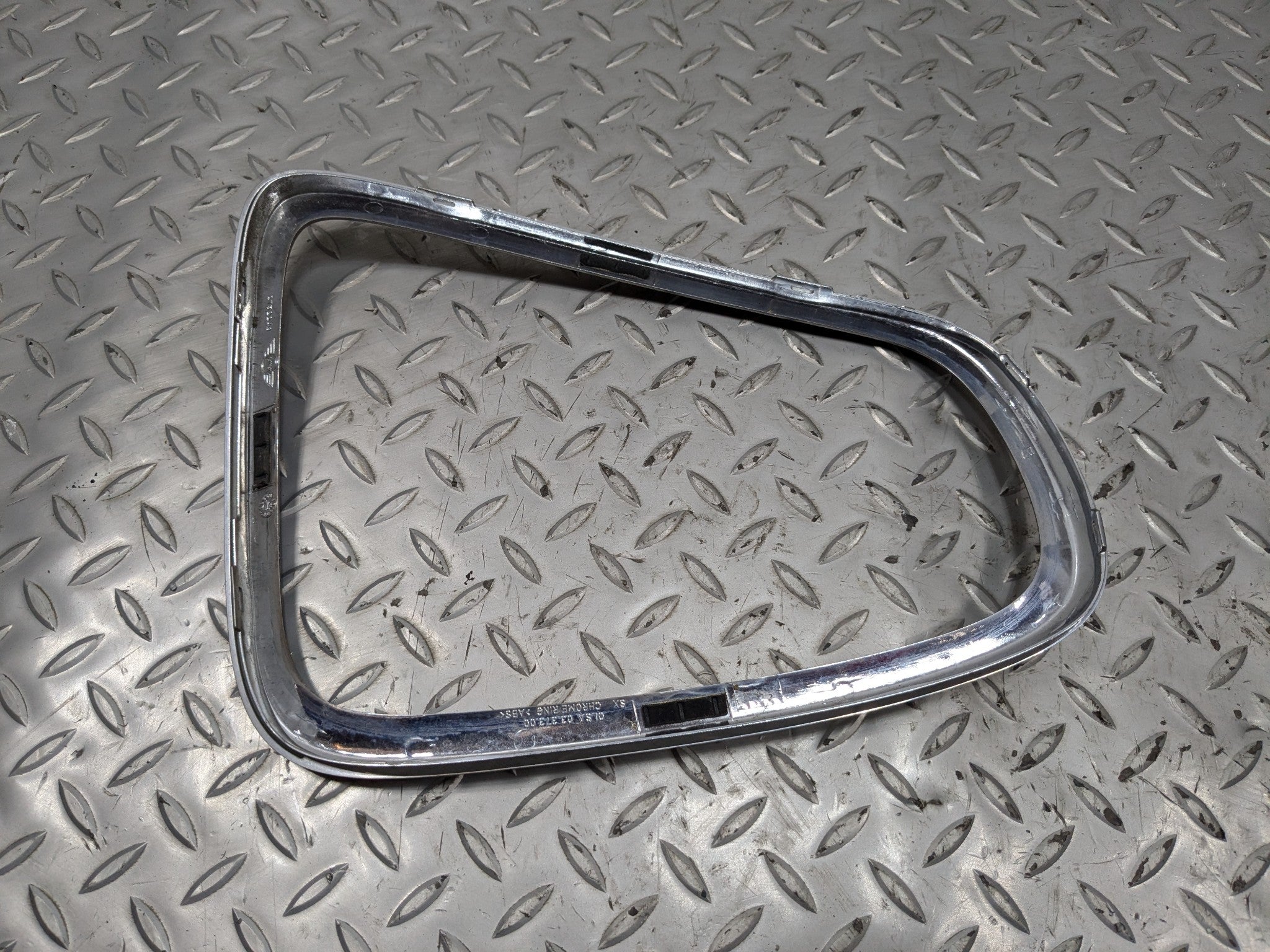 2010 - 2013 OEM MINI COOPER REAR LEFT SIDE TAILLIGHT TRIM BEZEL PANEL CHROME