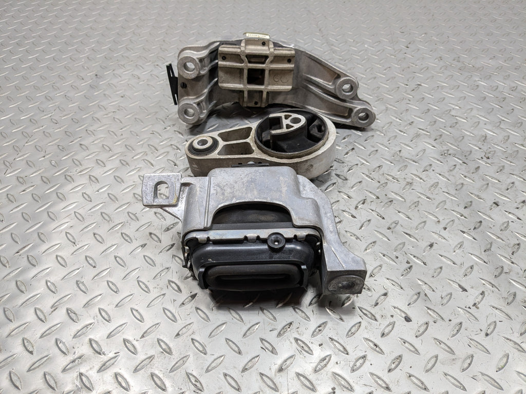 10 - 13 OEM MINI COOPER LEFT RIGHT SIDE AND REAR LOWER ENGINE MOUNT BRACKET SET