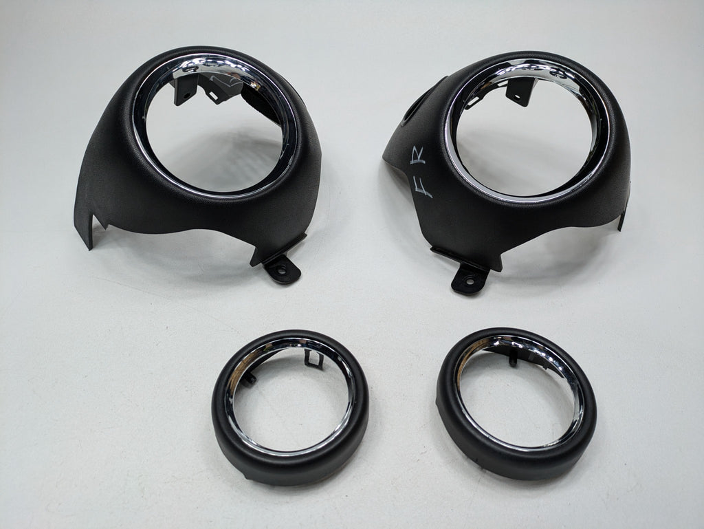 10 - 13 OEM MINI COOPER FRONT RIGHT PASSENGER SIDE AIR VENT BEZEL TRIM PANEL SET