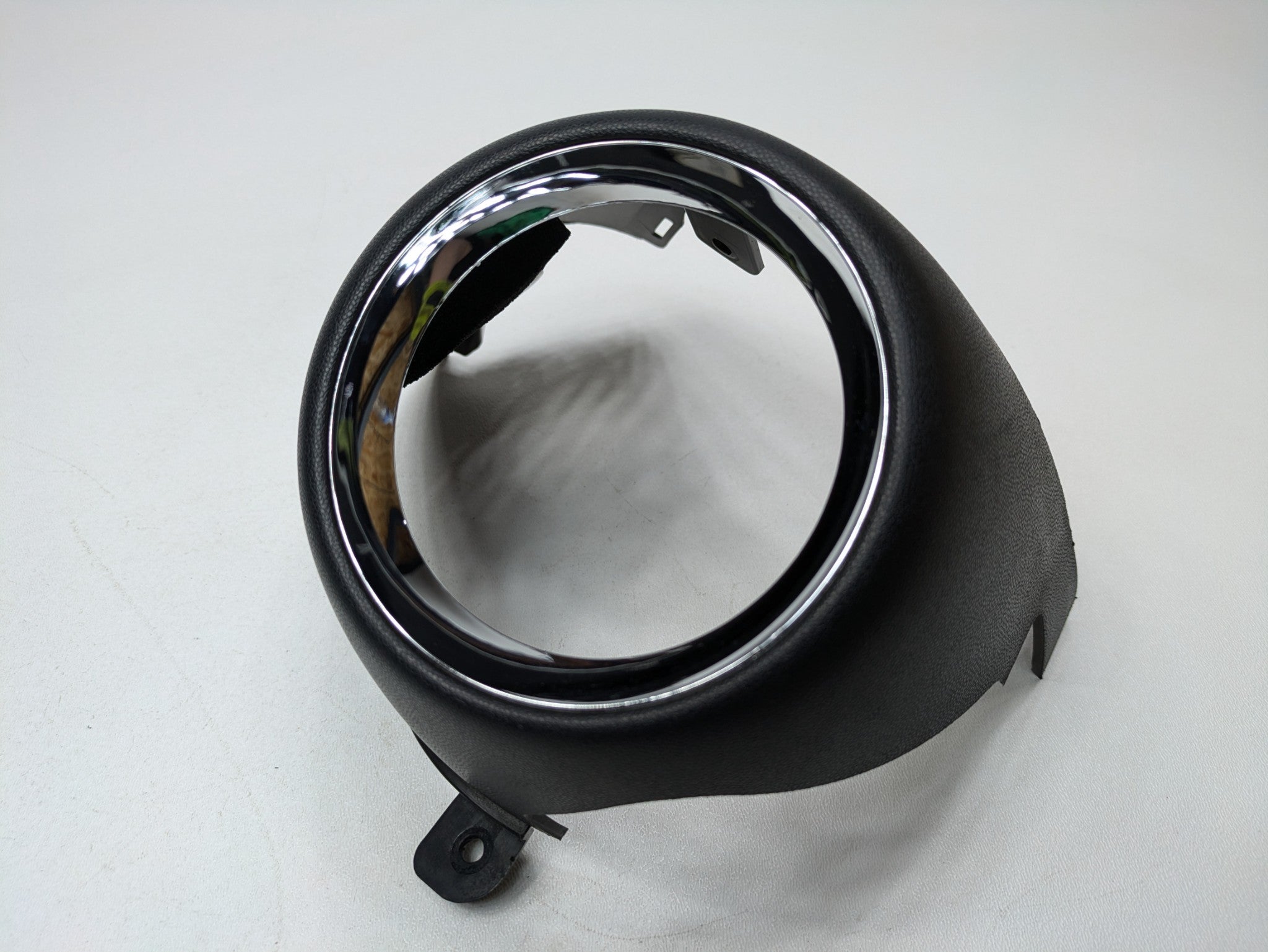 10 - 13 OEM MINI COOPER FRONT RIGHT PASSENGER SIDE AIR VENT BEZEL TRIM PANEL SET