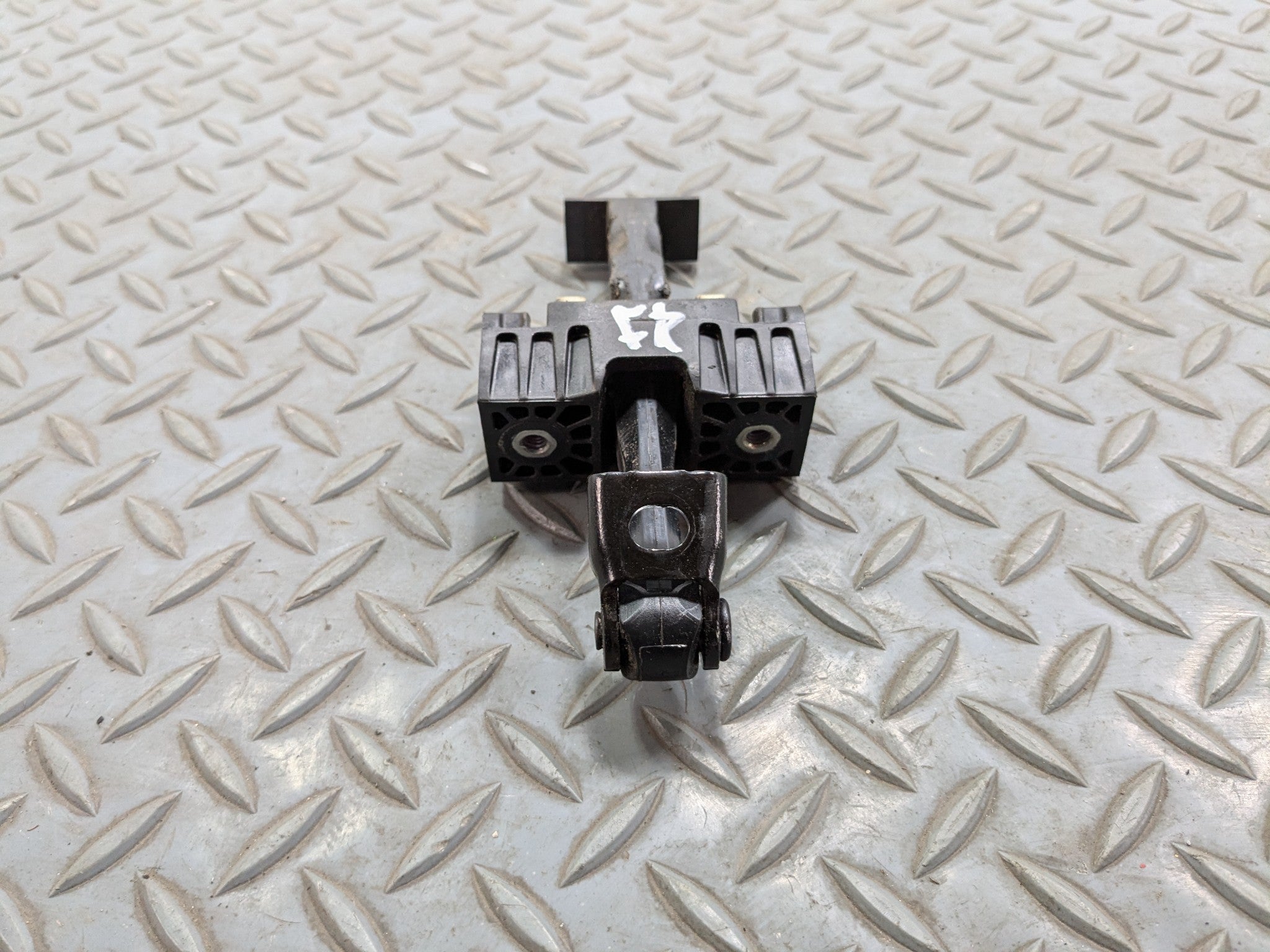 2010 - 2013 OEM MINI COOPER FRONT RIGHT PASSENGER SIDE CHECK STRAP DOOR STOPPER