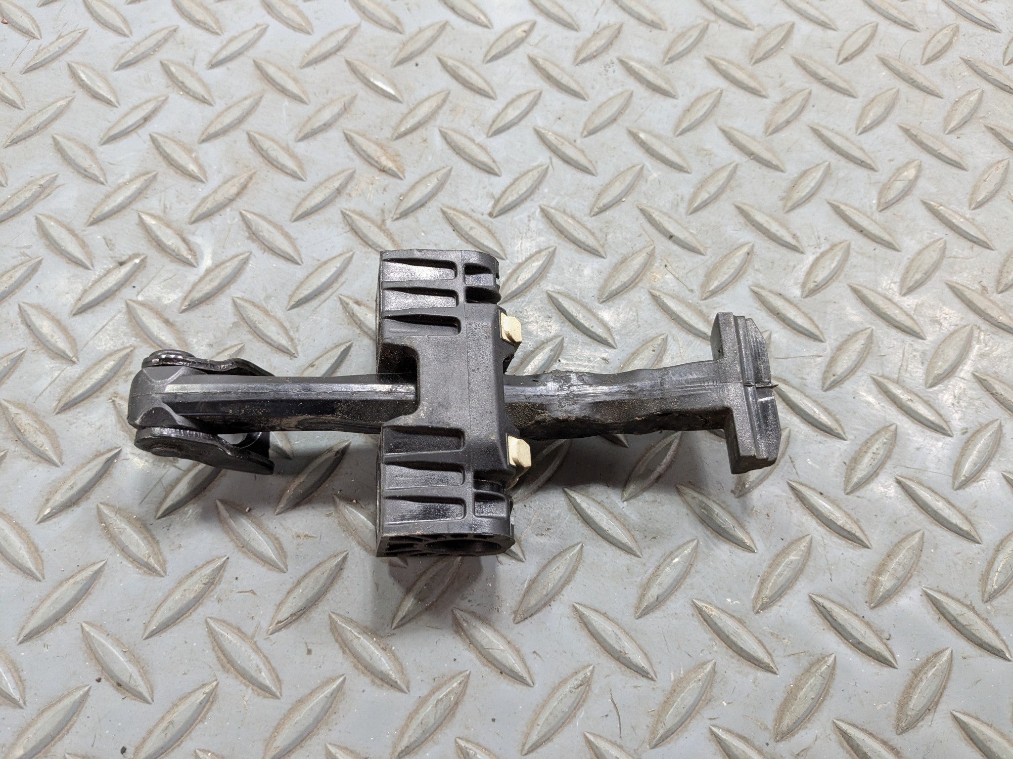 2010 - 2013 OEM MINI COOPER FRONT RIGHT PASSENGER SIDE CHECK STRAP DOOR STOPPER