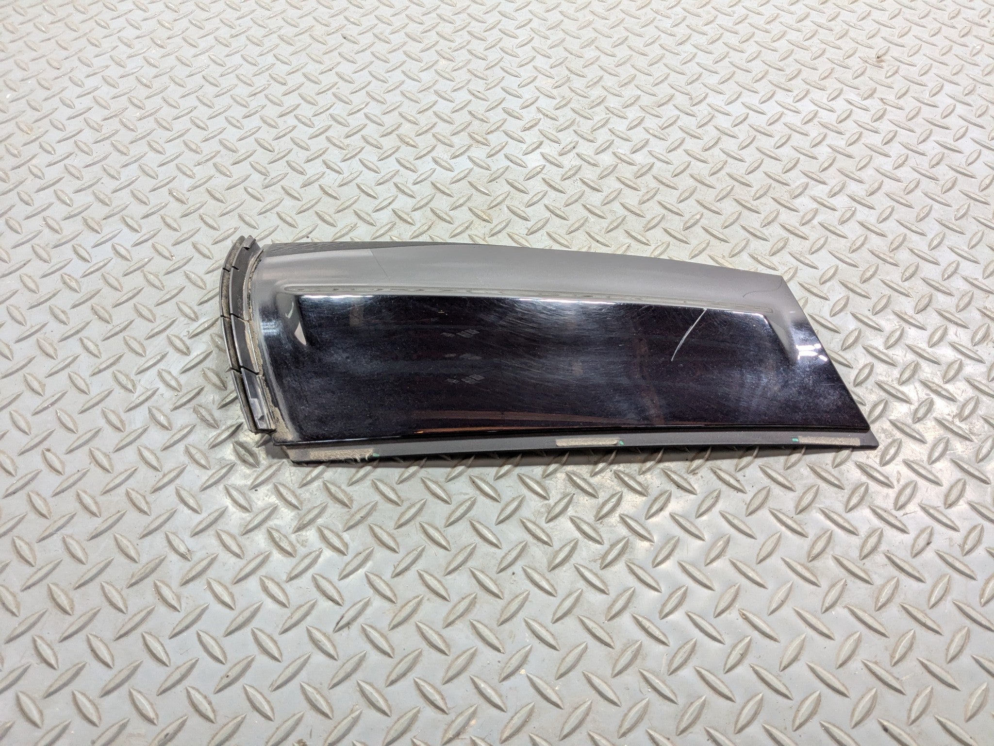 10 - 13 OEM MINI COOPER REAR RIGHT PASSENGER SIDE QUARTER PANEL D PILLAR TRIM