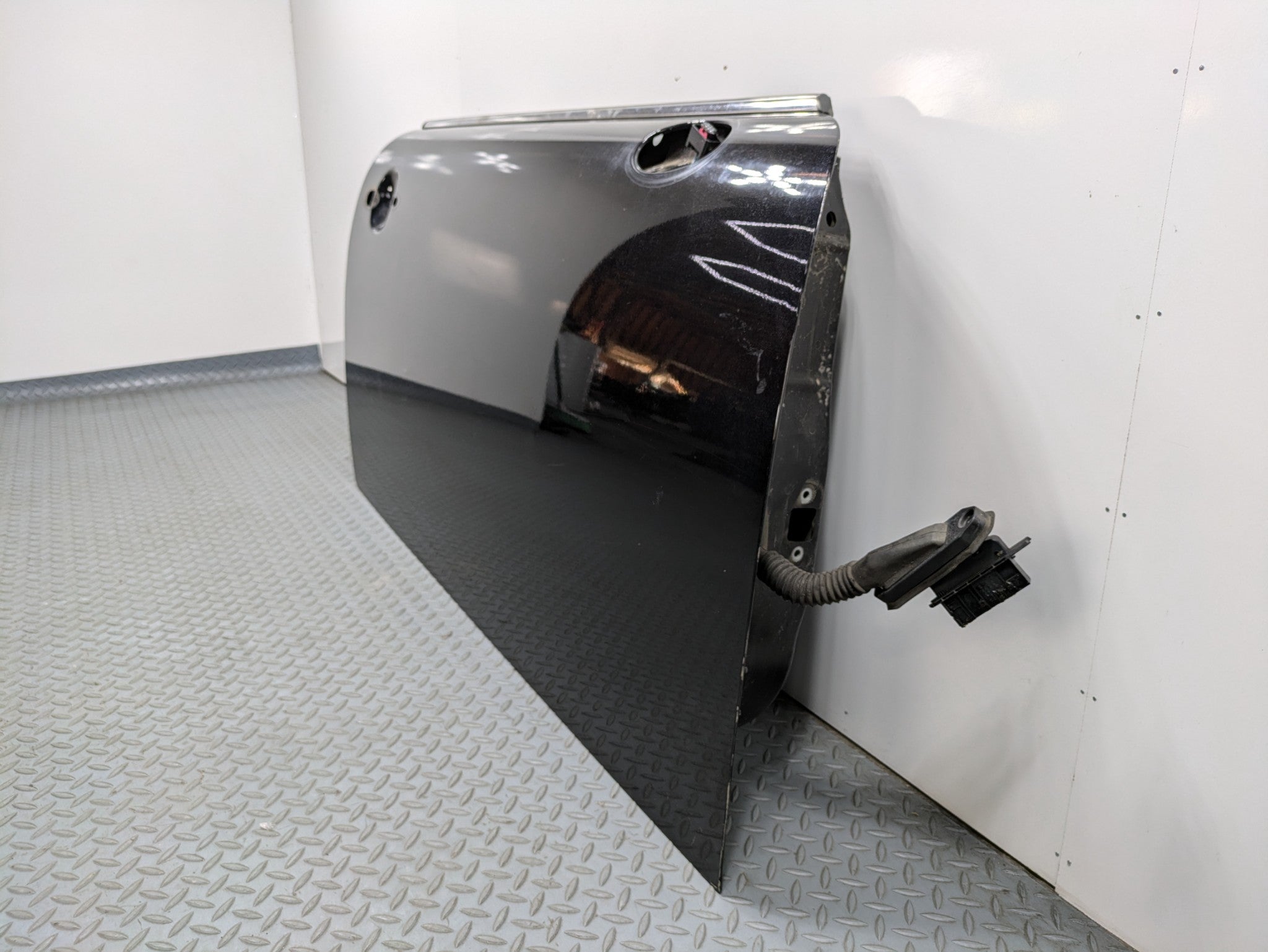 2010 - 2013 OEM MINI COOPER FRONT RIGHT SIDE DOOR SHELL PANEL MIDNIGHT BLACK