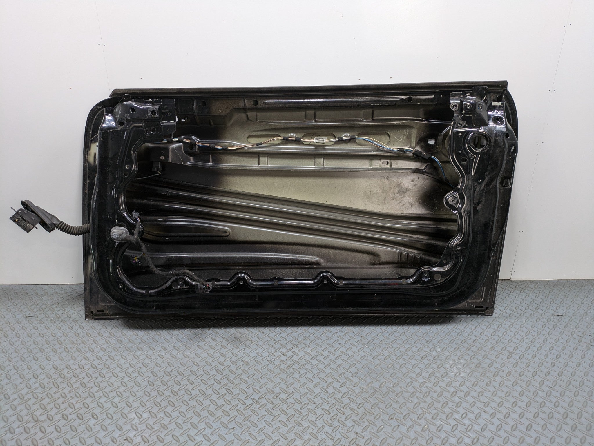 2010 - 2013 OEM MINI COOPER FRONT RIGHT SIDE DOOR SHELL PANEL MIDNIGHT BLACK