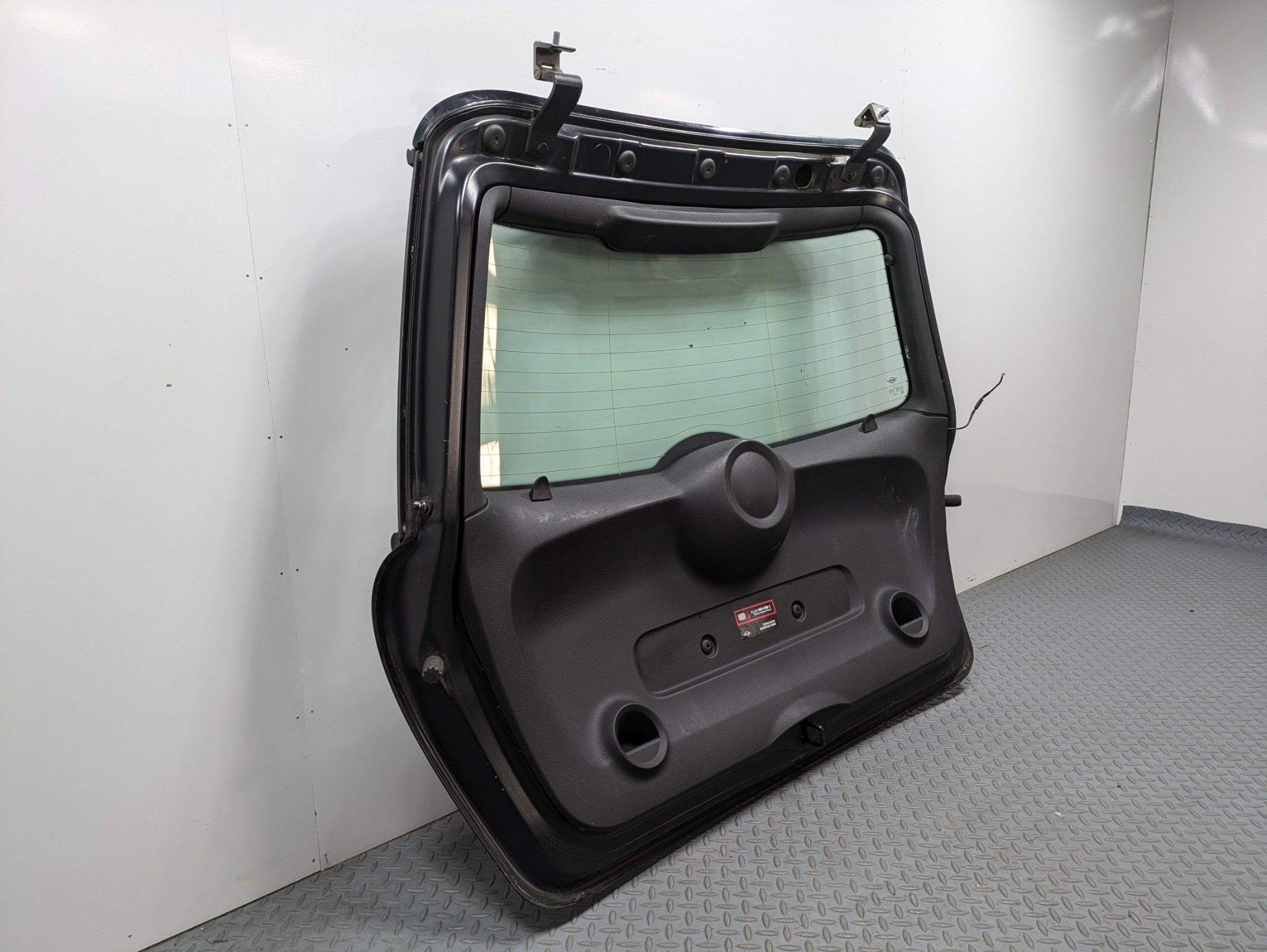 10 - 13 OEM MINI COOPER TAILGATE SHELL PANEL WITH GLASS ASSEMBLY MIDNIGHT BLACK