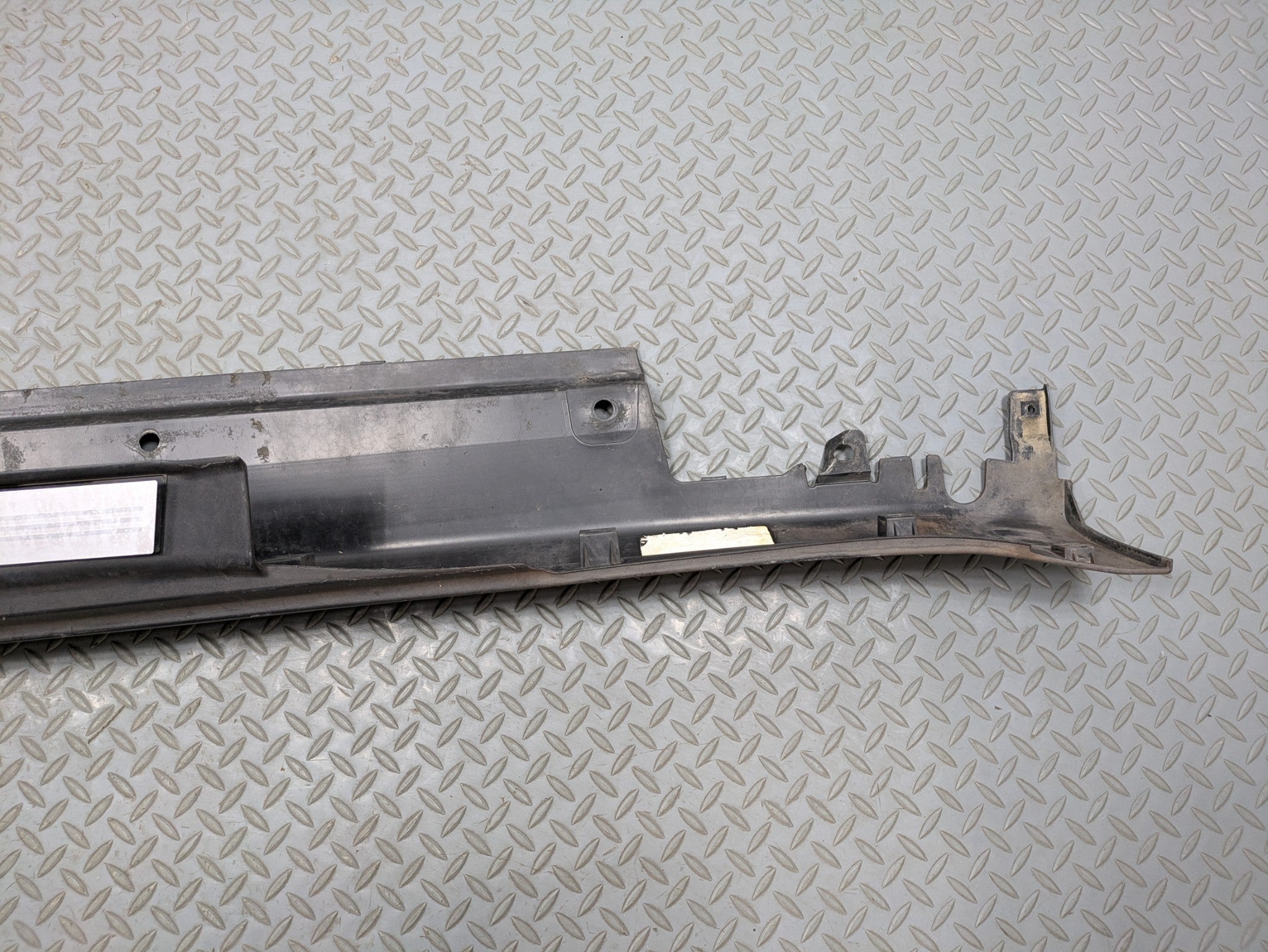 10 - 13 OEM MINI COOPER LEFT DRIVER SIDE SKIRT ROCKER PANEL BODY MOLDING TRIM