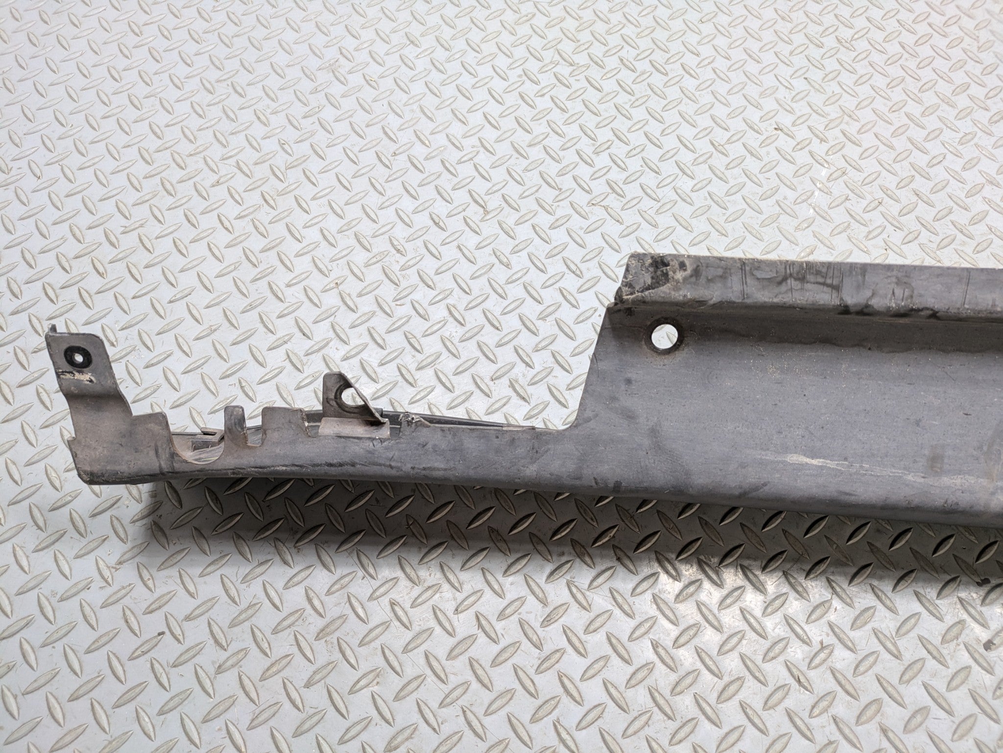 10 - 13 OEM MINI COOPER LEFT DRIVER SIDE SKIRT ROCKER PANEL BODY MOLDING TRIM