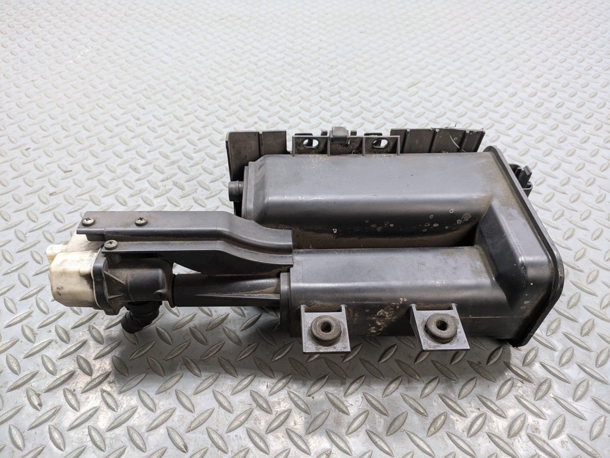 2010 - 2013 OEM MINI COOPER FUEL EVAPORATOR VAPOR CHARCOAL CANISTER