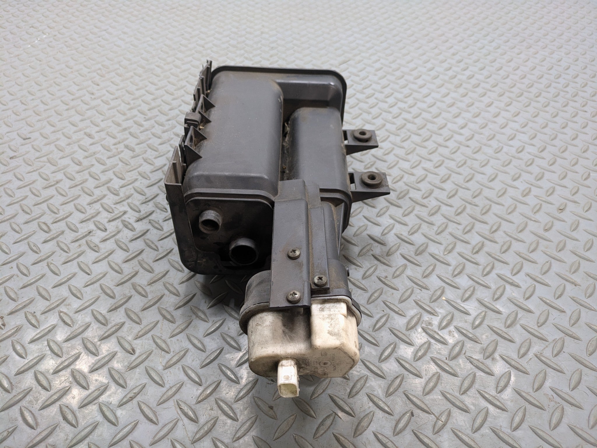 2010 - 2013 OEM MINI COOPER FUEL EVAPORATOR VAPOR CHARCOAL CANISTER