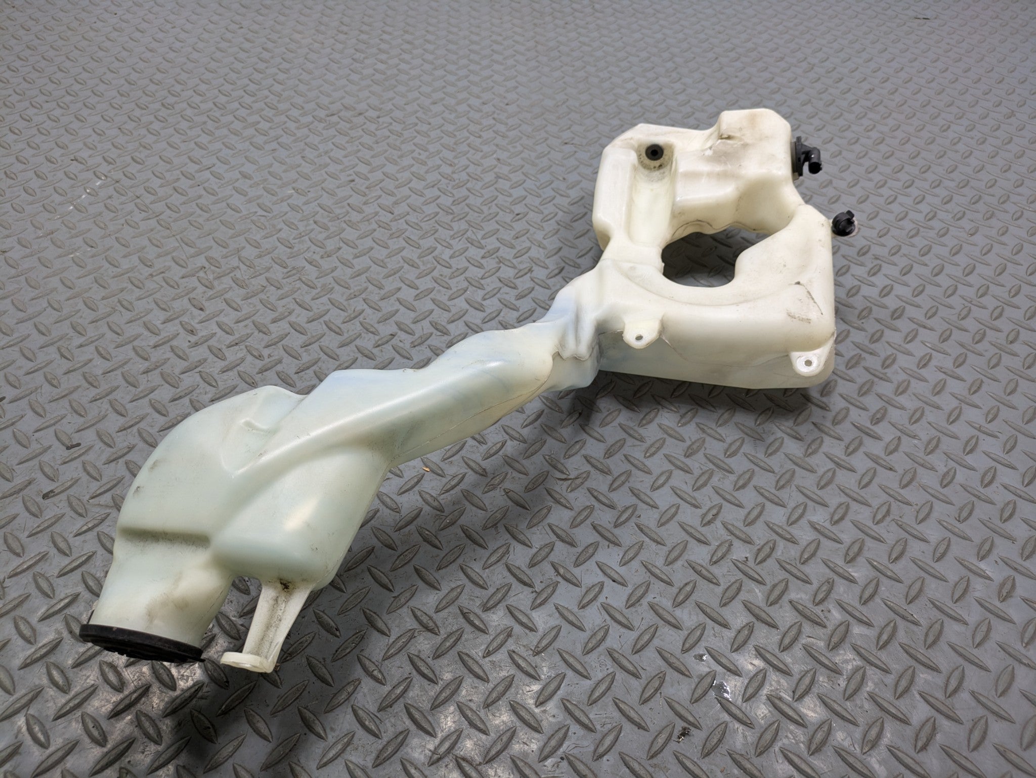 2010 - 2013 OEM MINI COOPER WINDSHIELD WASHER BOTTLE FLUID RESERVOIR TANK