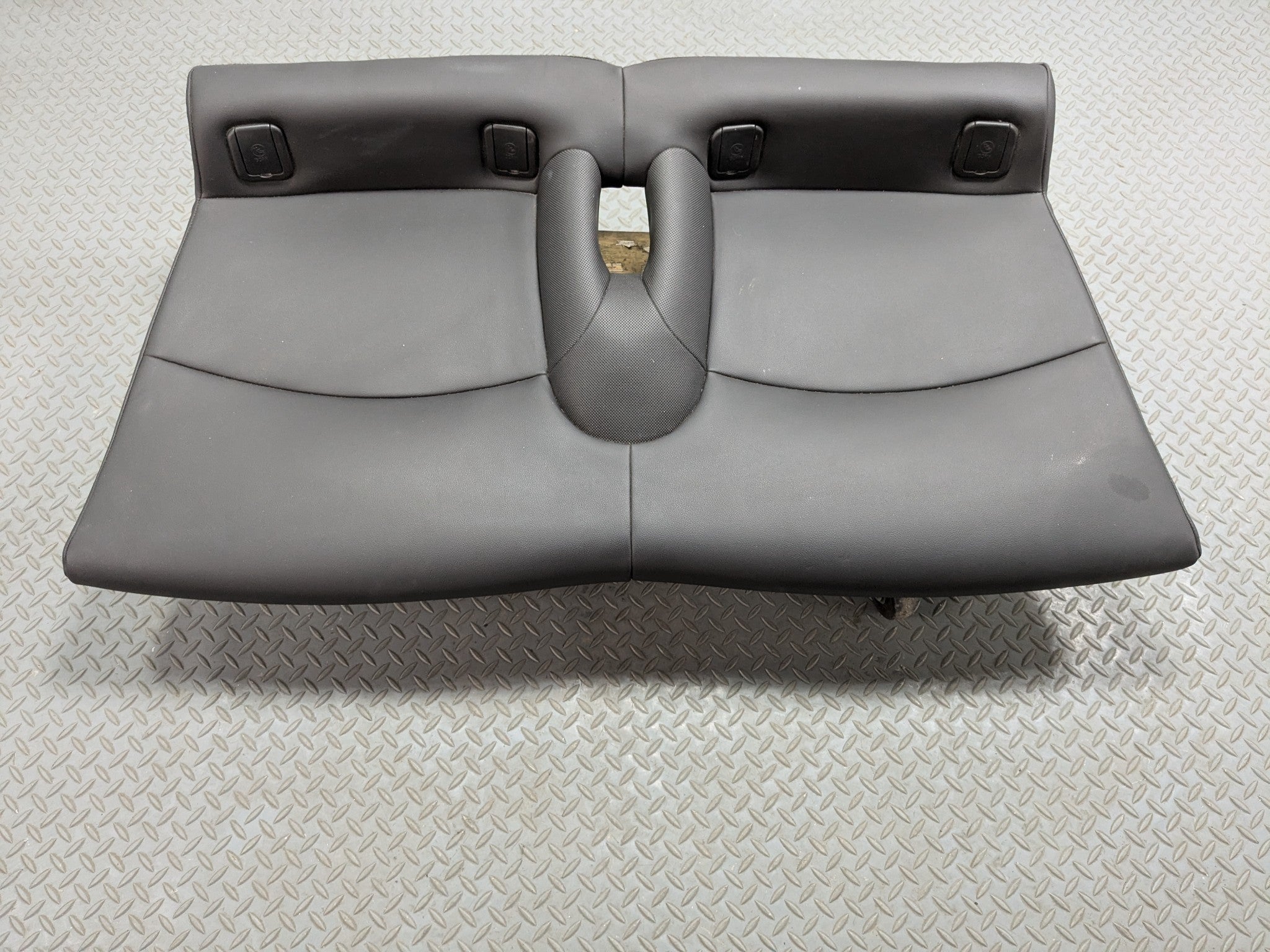 10 - 13 OEM MINI COOPER REAR LEFT AND RIGHT BOTTOM LOWER LEATHER SEAT CUSHION