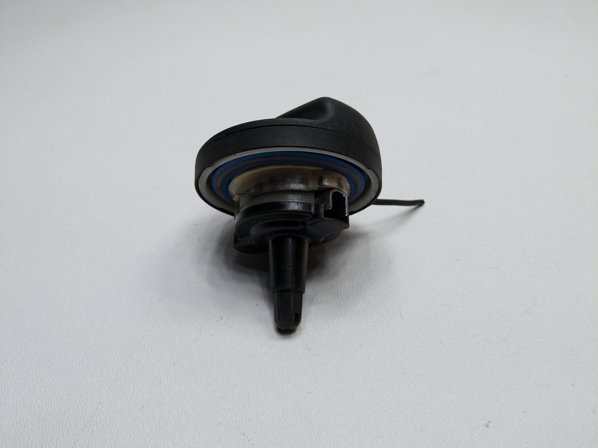 2010 - 2013 OEM MINI COOPER FUEL TANK GAS FILLER CAP BLACK