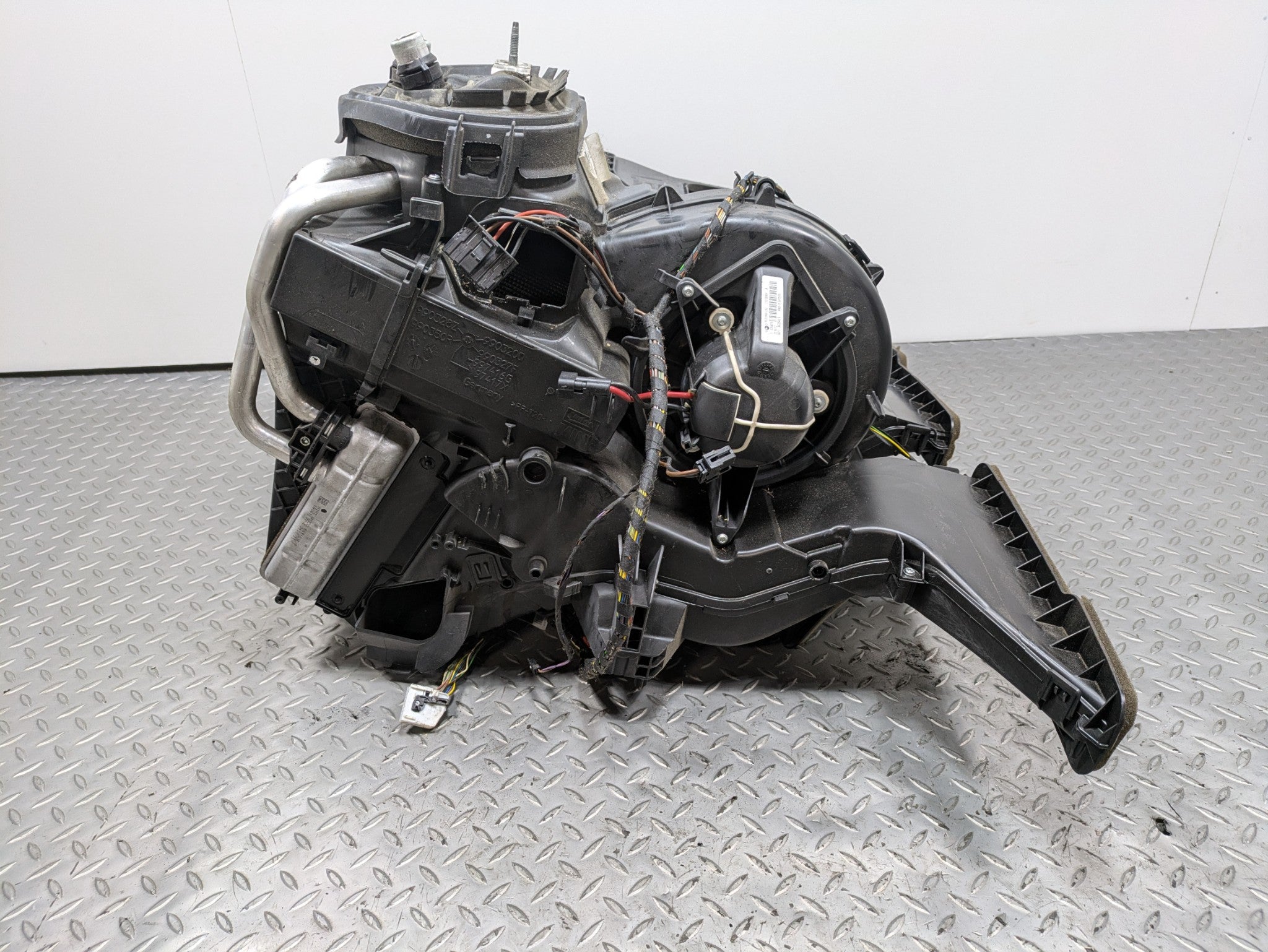 2010 - 2013 OEM MINI COOPER HEATER CORE BLOWER EVAPORATOR ASSEMBLY BLACK