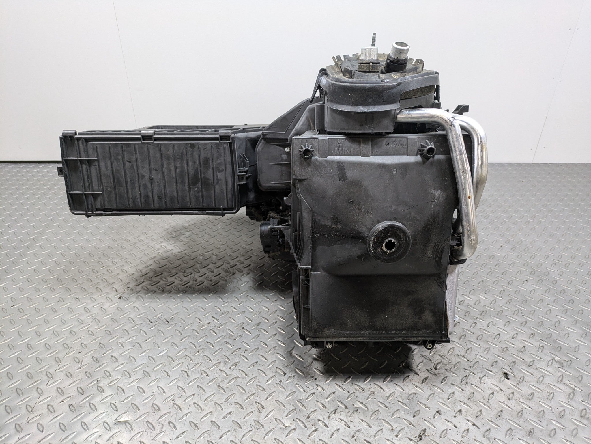 2010 - 2013 OEM MINI COOPER HEATER CORE BLOWER EVAPORATOR ASSEMBLY BLACK