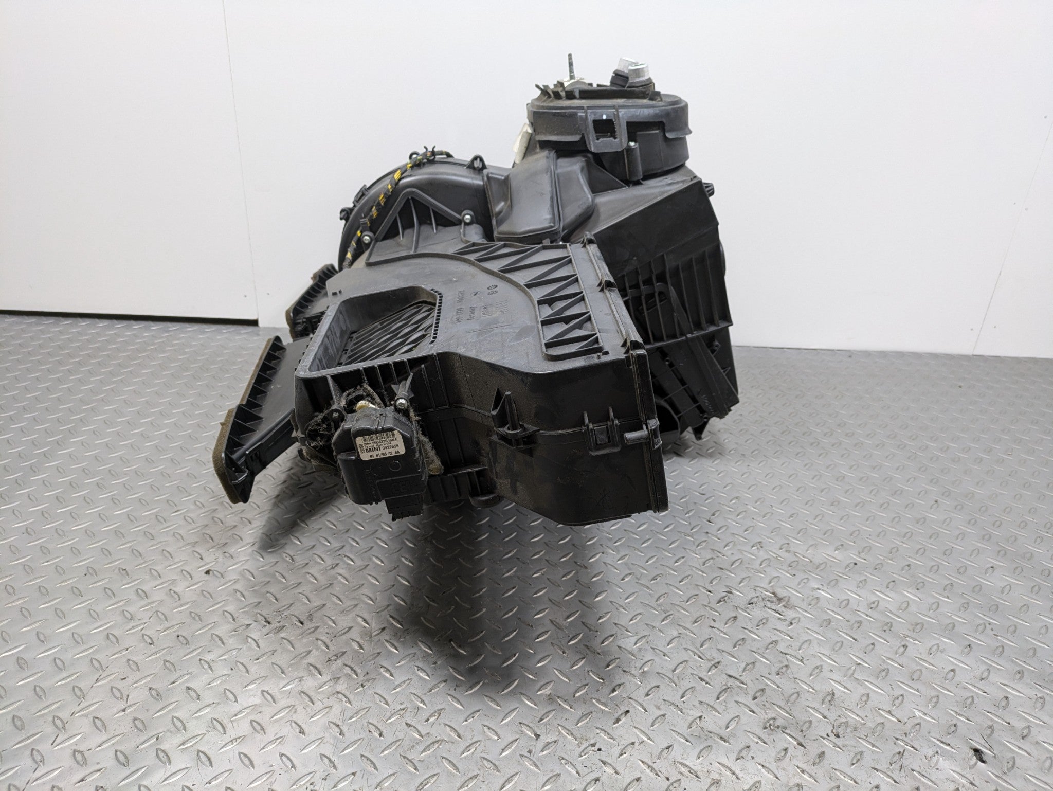 2010 - 2013 OEM MINI COOPER HEATER CORE BLOWER EVAPORATOR ASSEMBLY BLACK