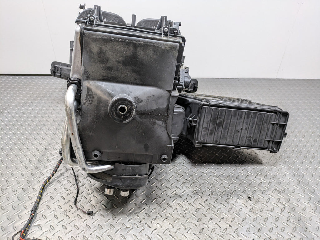 2010 - 2013 OEM MINI COOPER HEATER CORE BLOWER EVAPORATOR ASSEMBLY BLACK