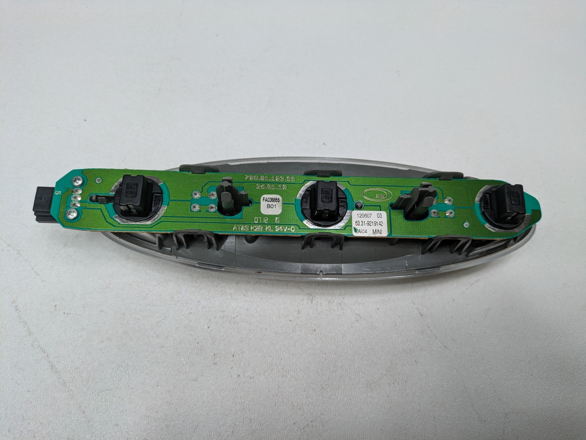 10 - 13 OEM MINI COOPER REAR UPPER OVERHEAD ROOF INTERIOR DOME LIGHT ASSEMBLY