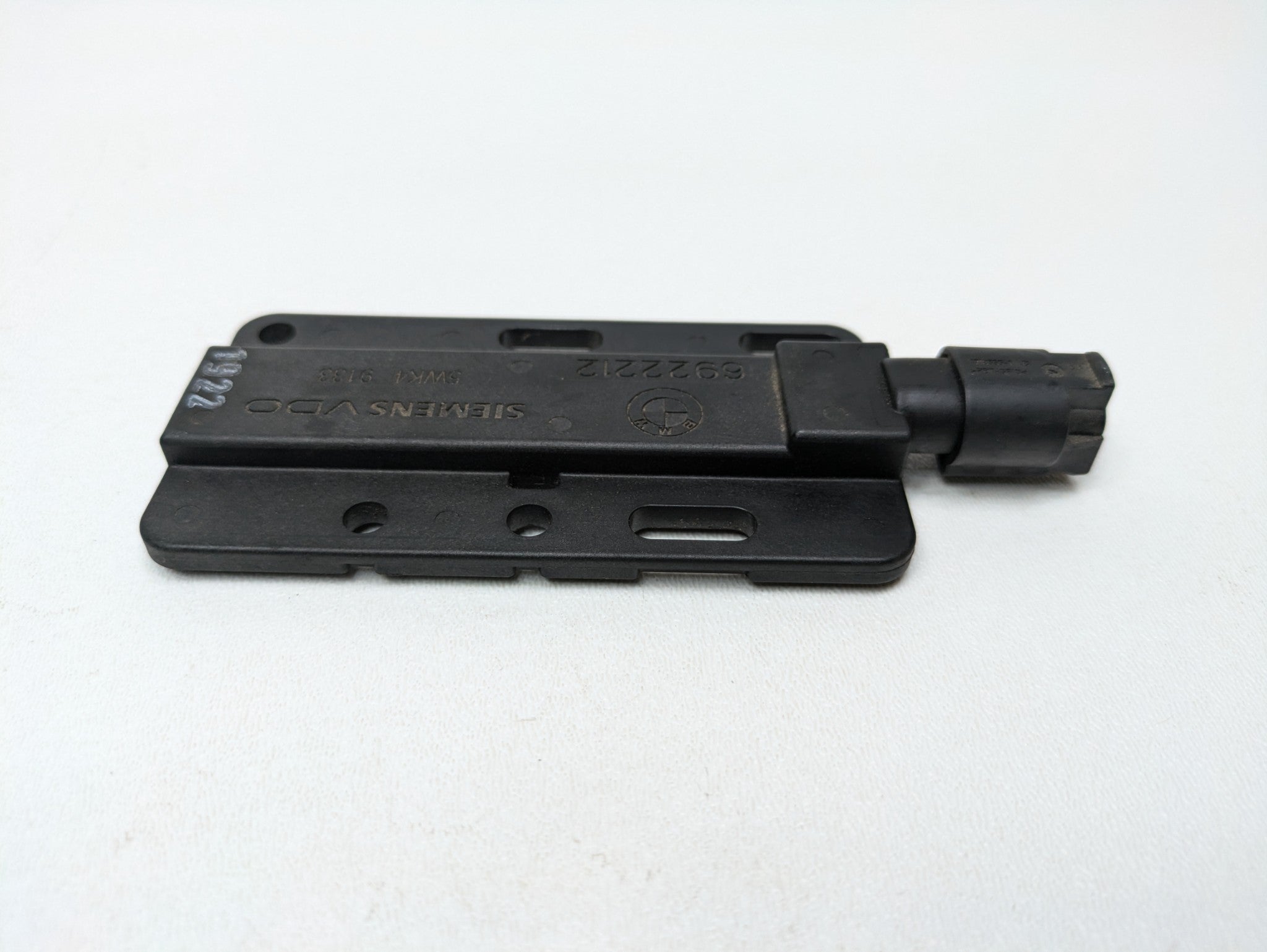 2010 - 2013 OEM MINI COOPER FRONT LEFT DRIVER SIDE KEYLESS ENTRY ANTENNA ACCESS