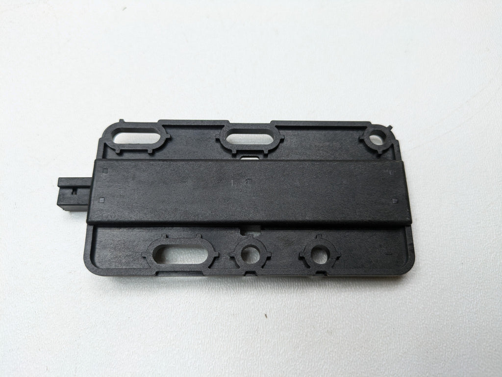 2010 - 2013 OEM MINI COOPER REAR LEFT DRIVER SIDE KEYLESS ENTRY ANTENNA ACCESS