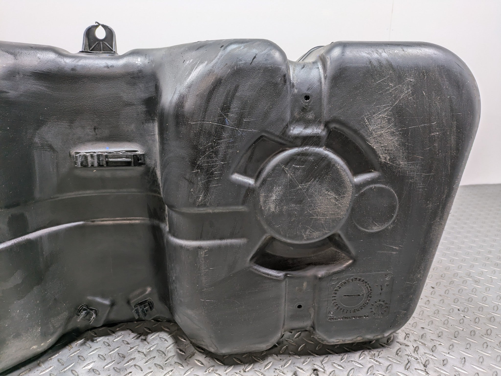 2010 - 2013 OEM MINI COOPER FUEL GAS TANK RESERVOIR WITH PUMP ASSEMBLY