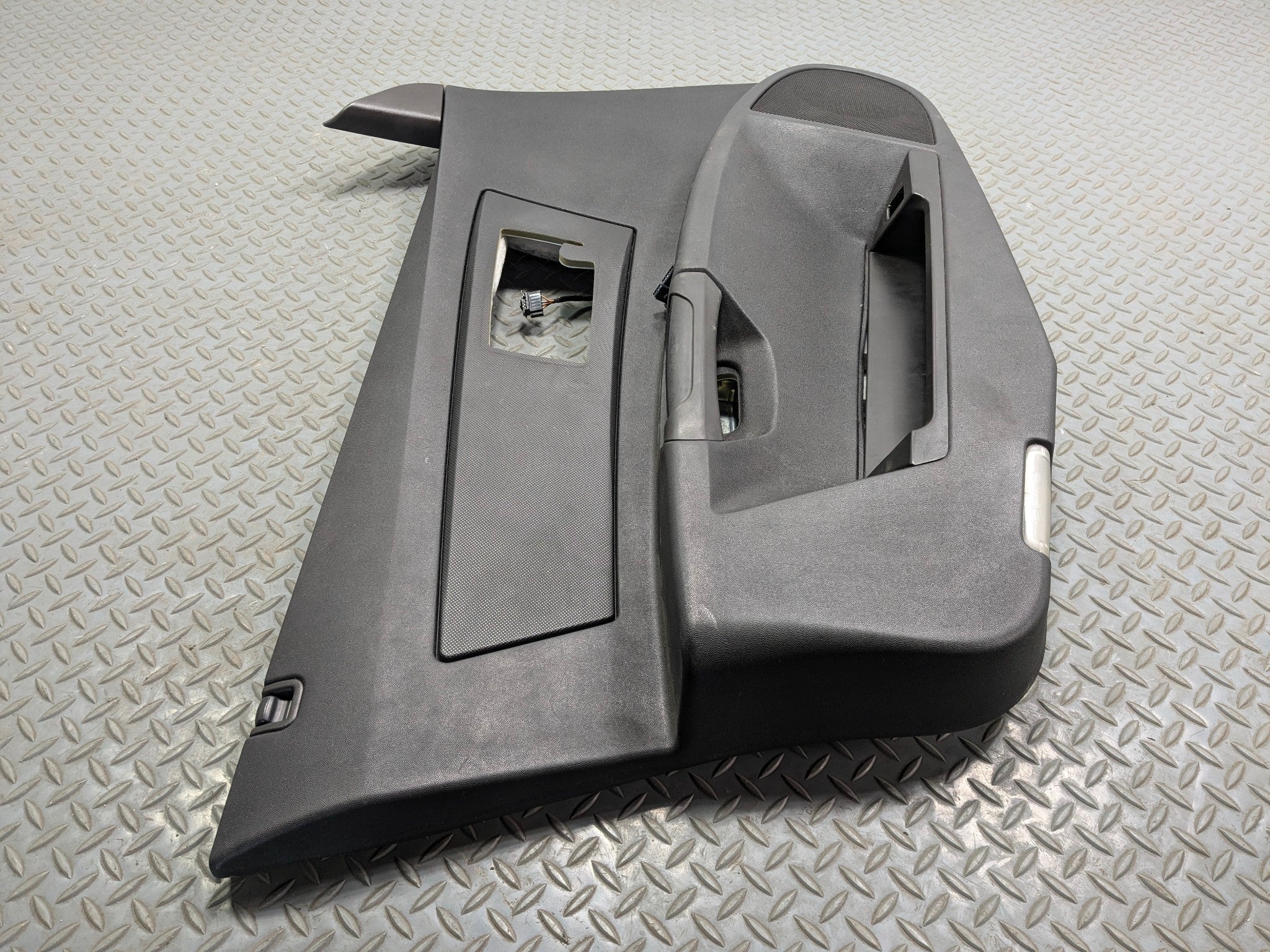 2005 - 2007 OEM CADILLAC CTS FRONT LEFT DRIVER SIDE INTERIOR DOOR TRIM PANEL