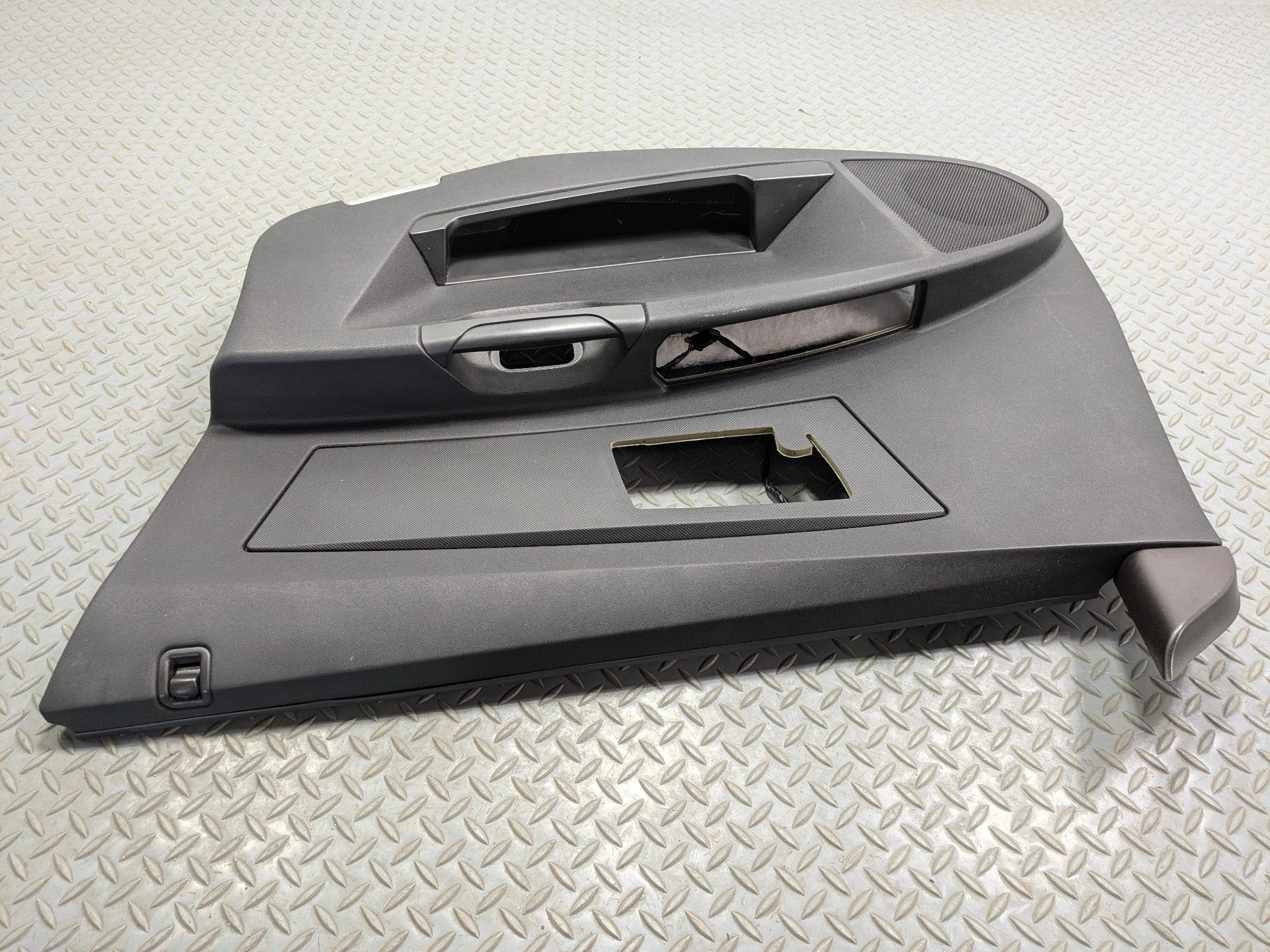 2005 - 2007 OEM CADILLAC CTS FRONT RIGHT PASSENGER SIDE INTERIOR DOOR TRIM PANEL